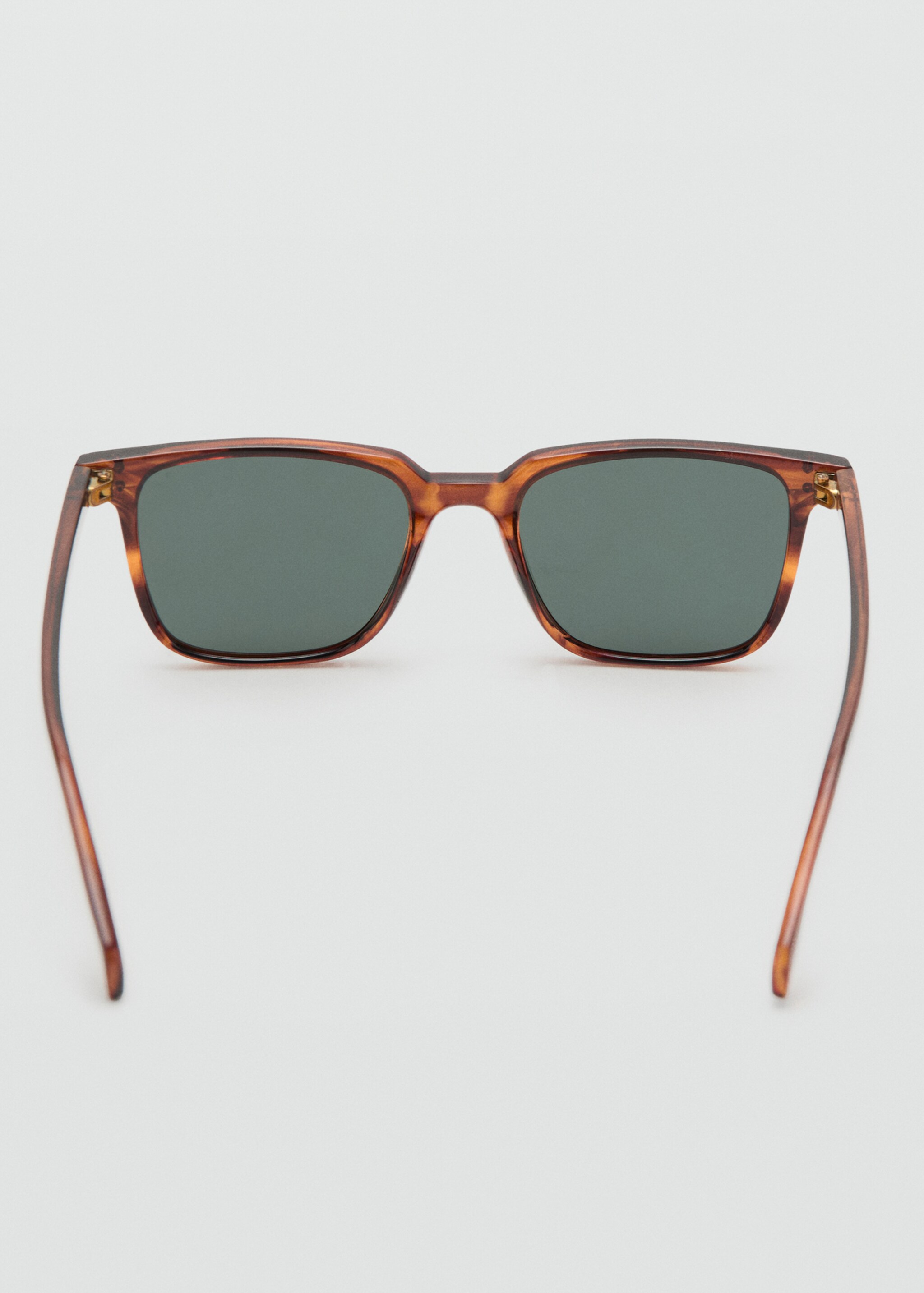 Óculos de sol com armação retangular - Pormenor do artigo 1, Castanho. Ref: 27021304-00.