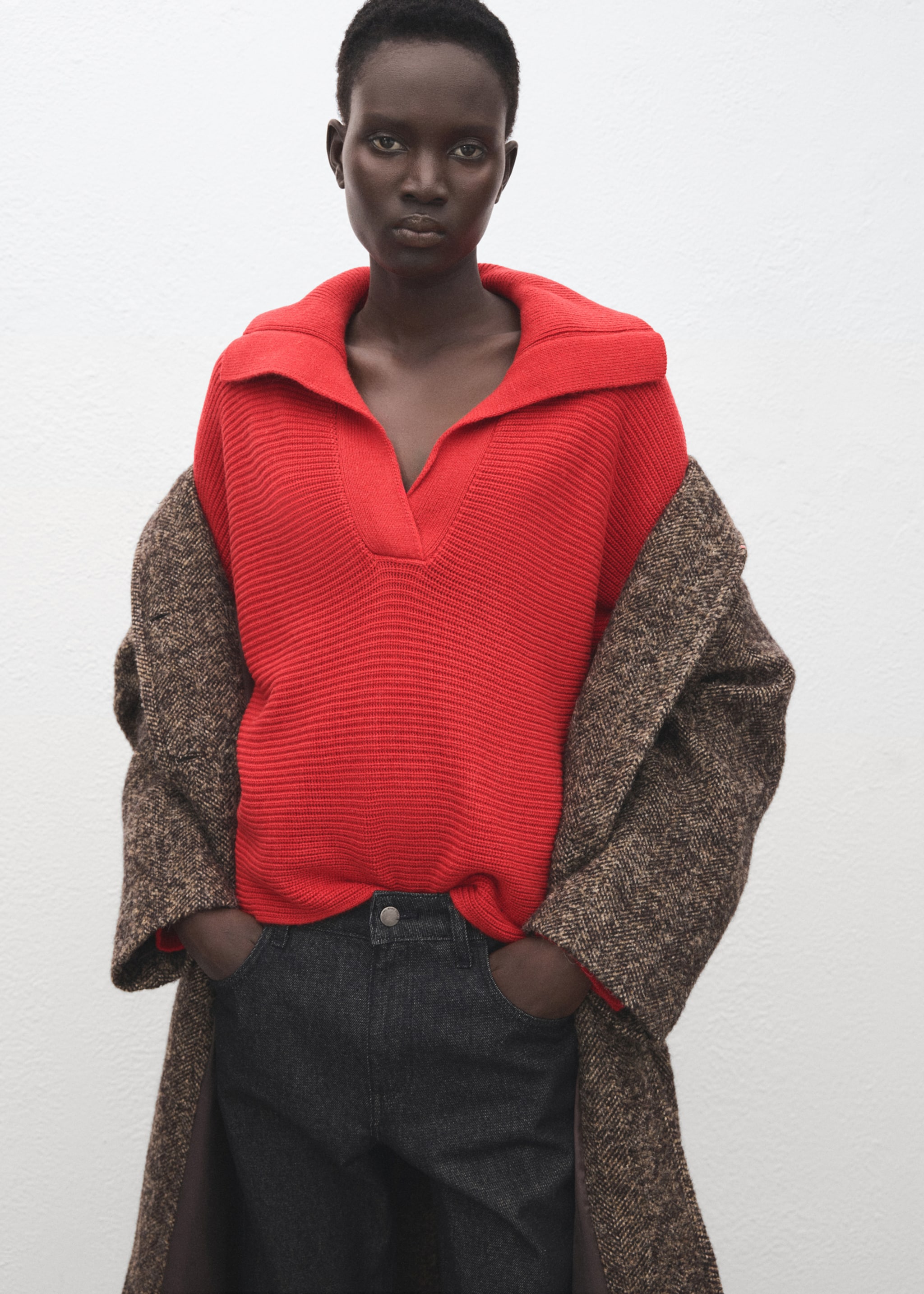 Polo-neck ribbed sweater - Details of the article 2, Red. Ref: 27021309-00.