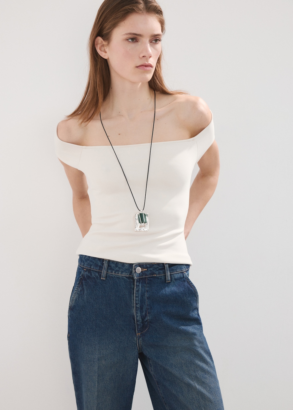 Wide leg mid-rise jeans - image 5