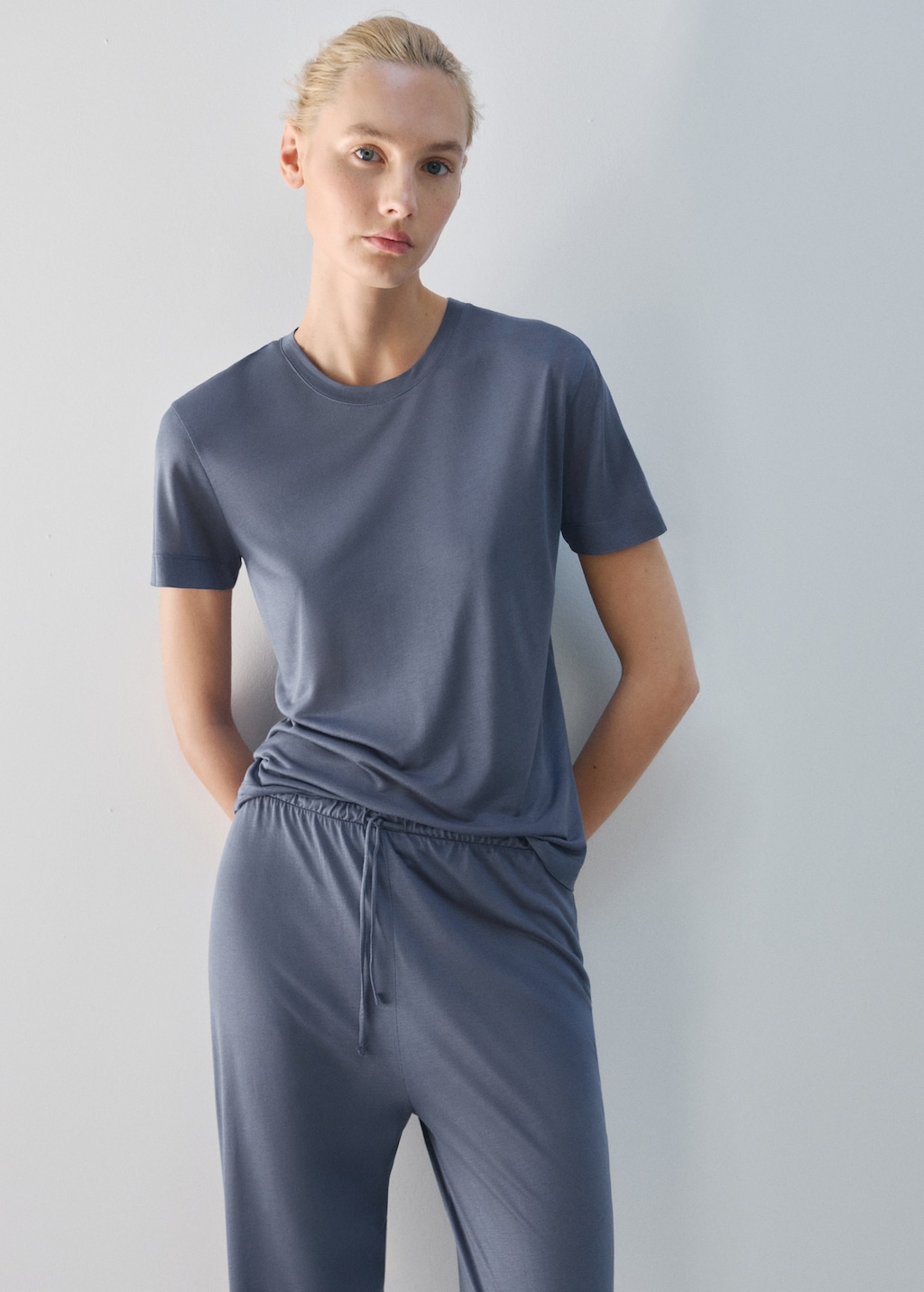 Short-sleeved micro-modal pajama top