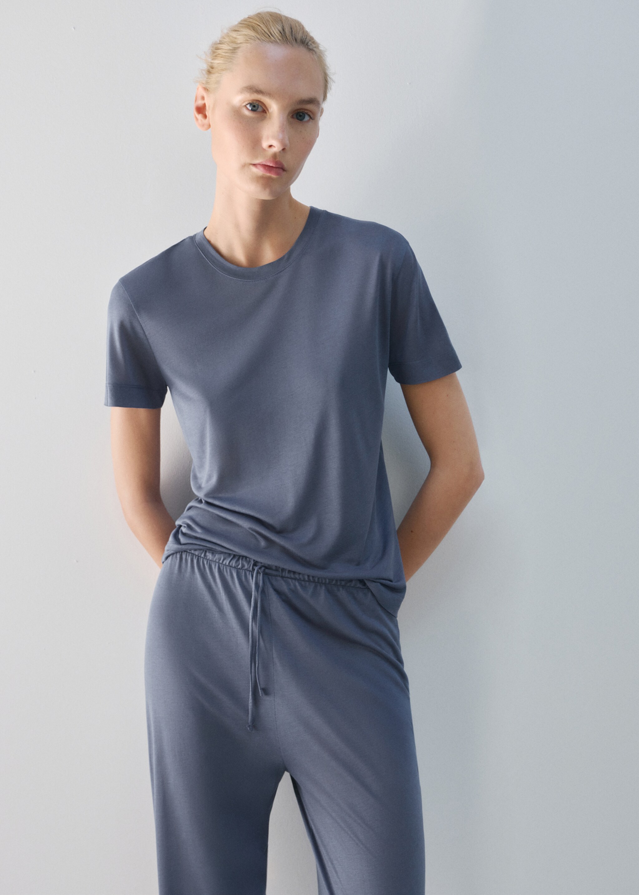 Short-sleeved micro-modal pyjama top - Details of the article 2, Blue. Ref: 27021320-00.