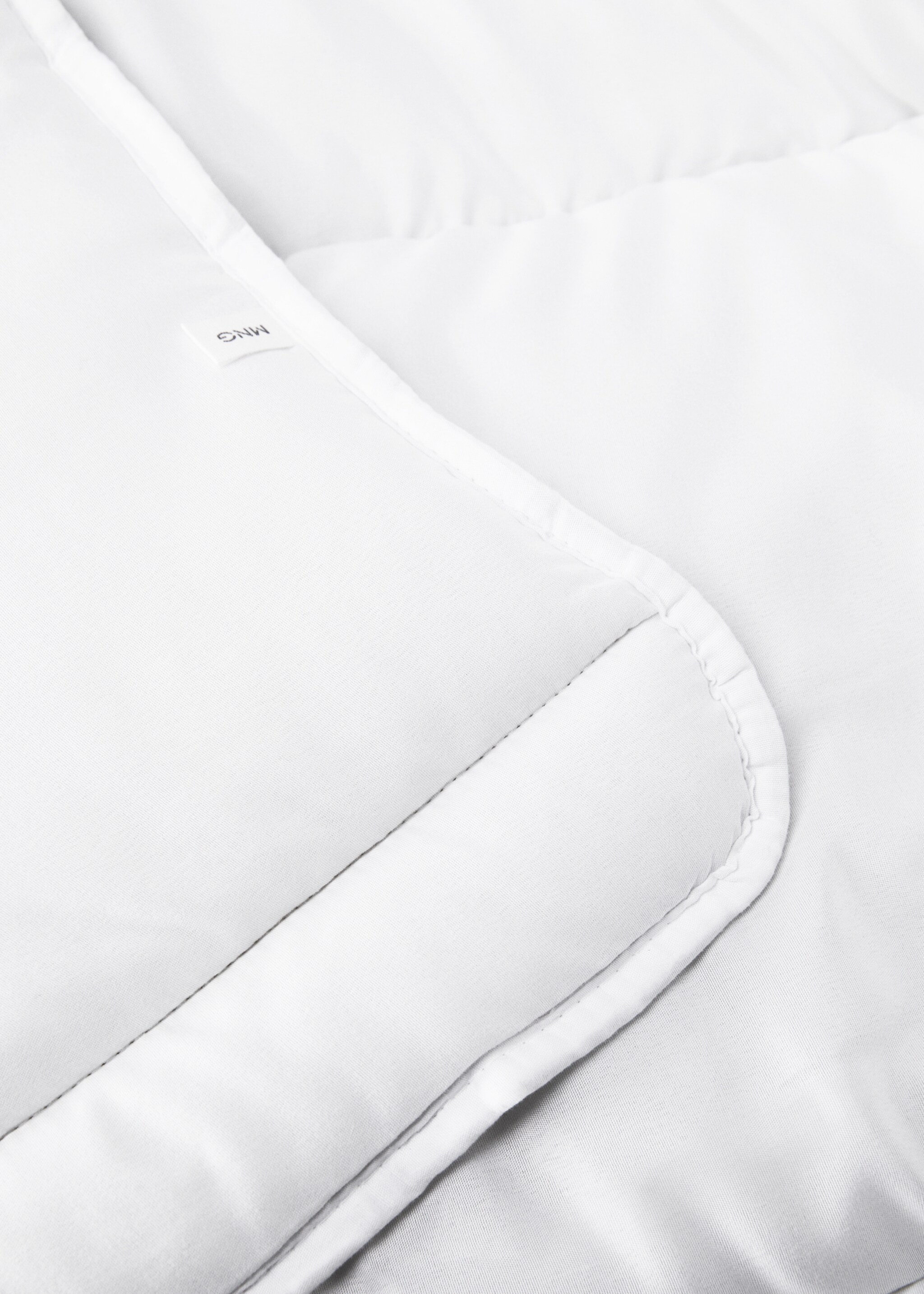 350gr/m2 microfibre duvet filling for 135/140cm bed - Details of the article 2, White. Ref: 27021323-00.