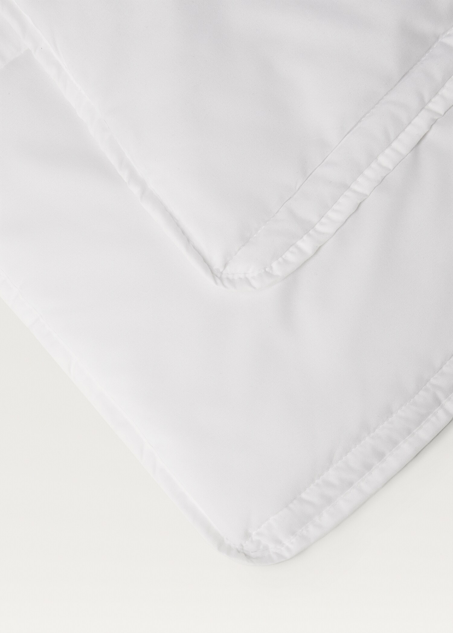 125gr/m2 microfibre duvet filling for 90cm bed - Details of the article 2
