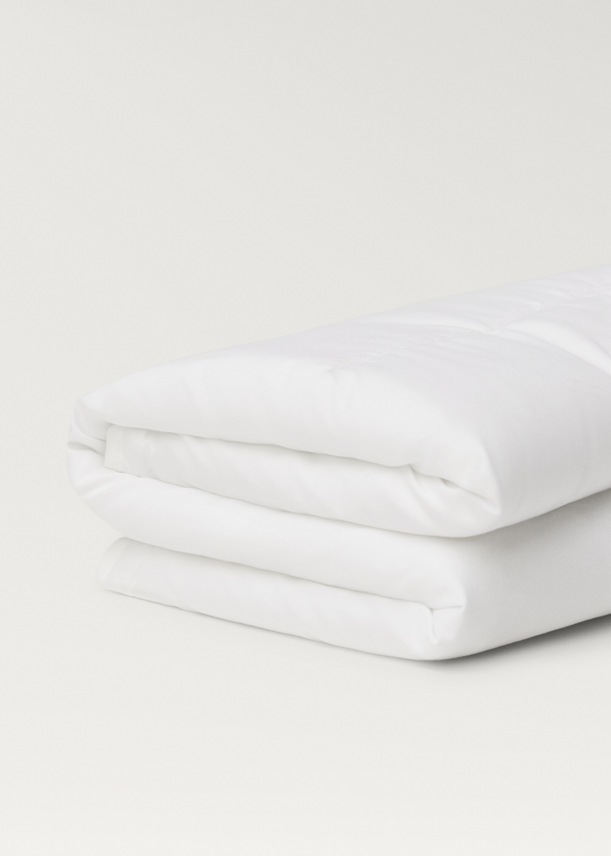 125gr/m2 microfibre duvet filling for 90cm bed - Details of the article 4, White. Ref: 27021326-00.
