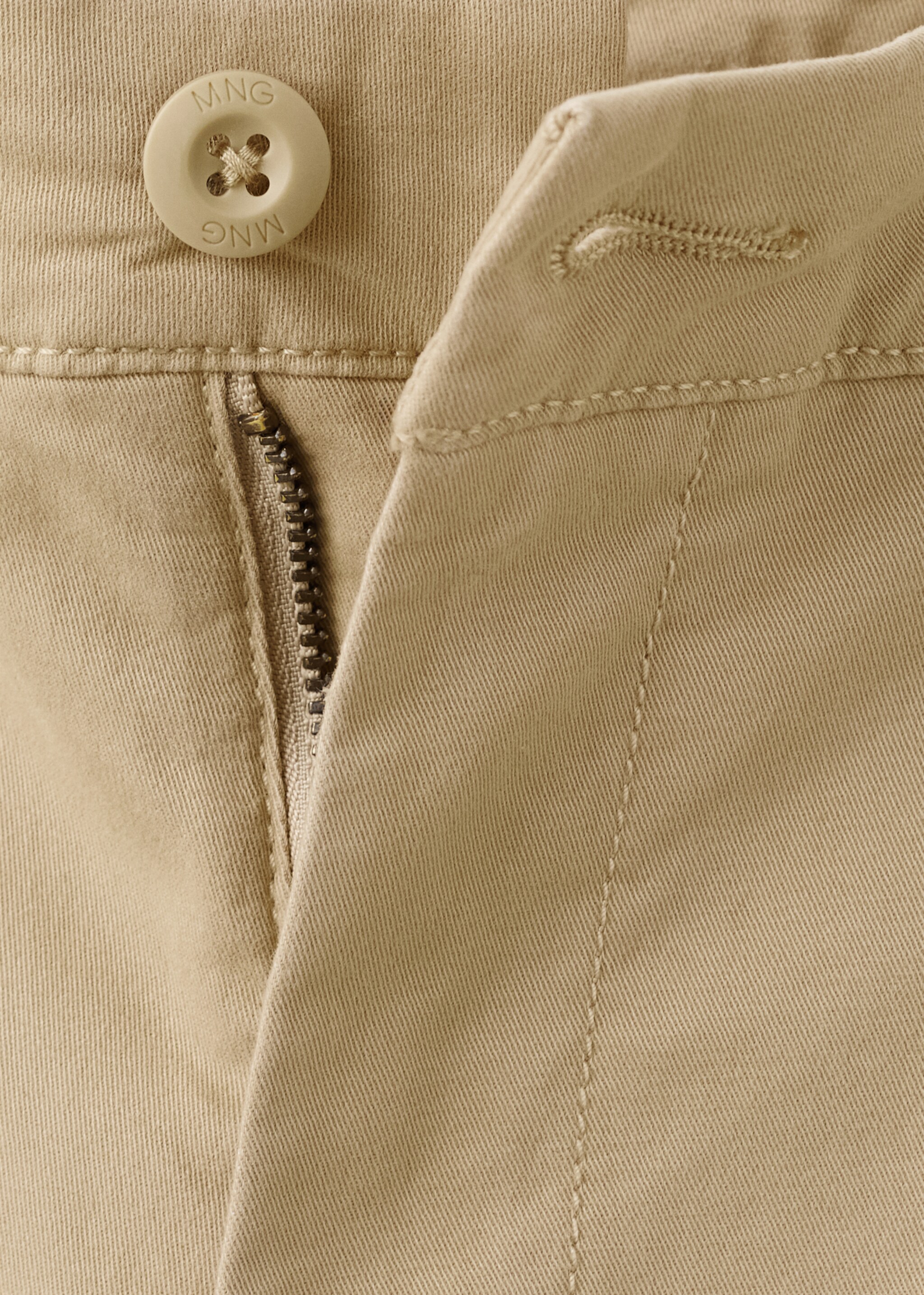 Pantalon chino - Détail de l'article 8, Beige. Ref: 27021513-00.