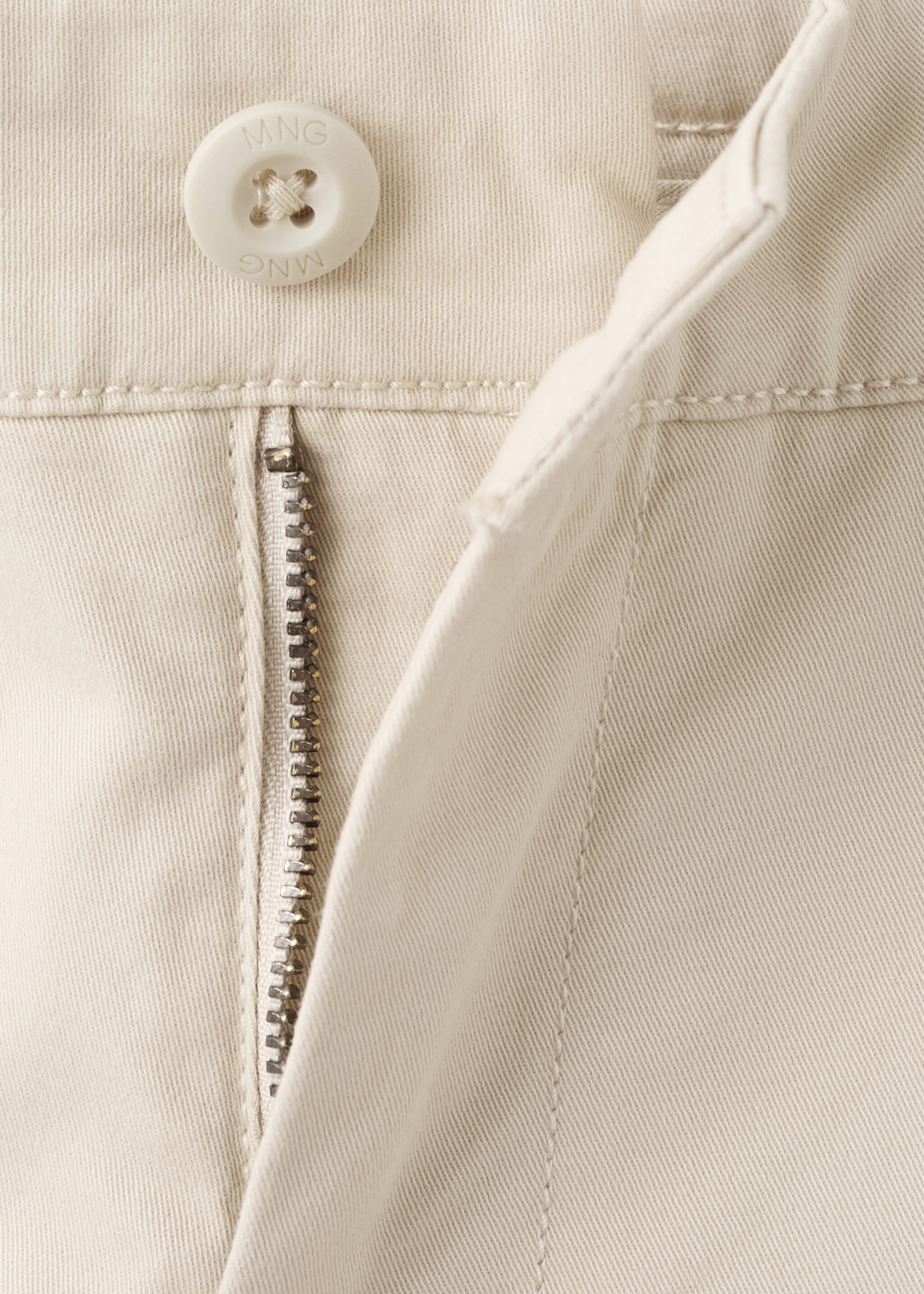 Pantalon chino - Détail de l'article 8, Gris glacé. Ref: 27021514-00.