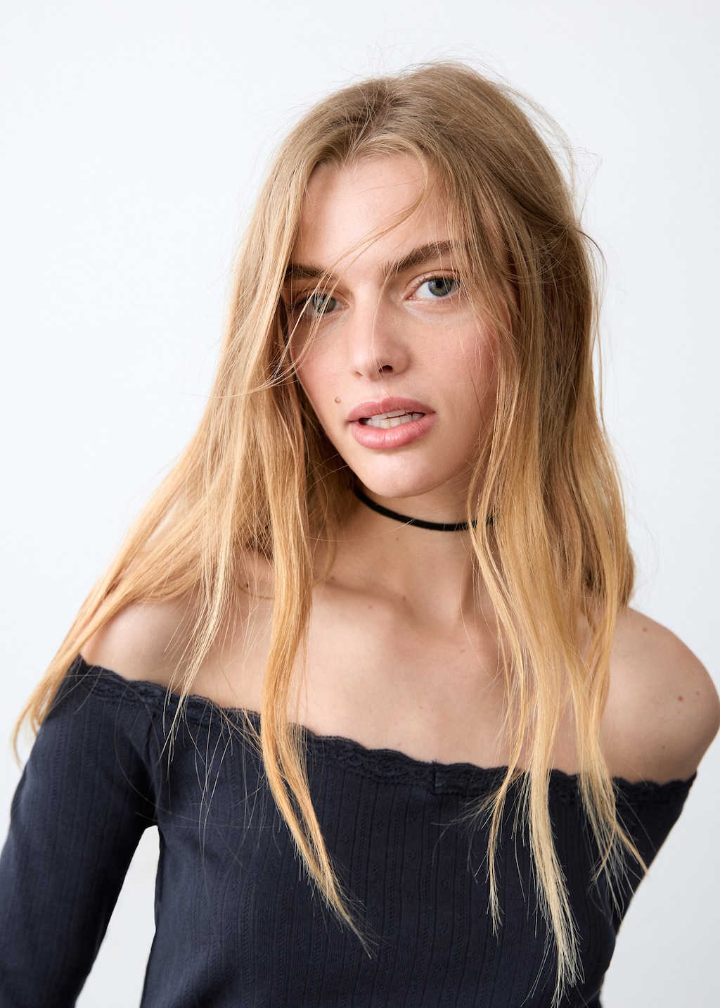 Lace boat-neck t-shirt - Teen | MANGO USA