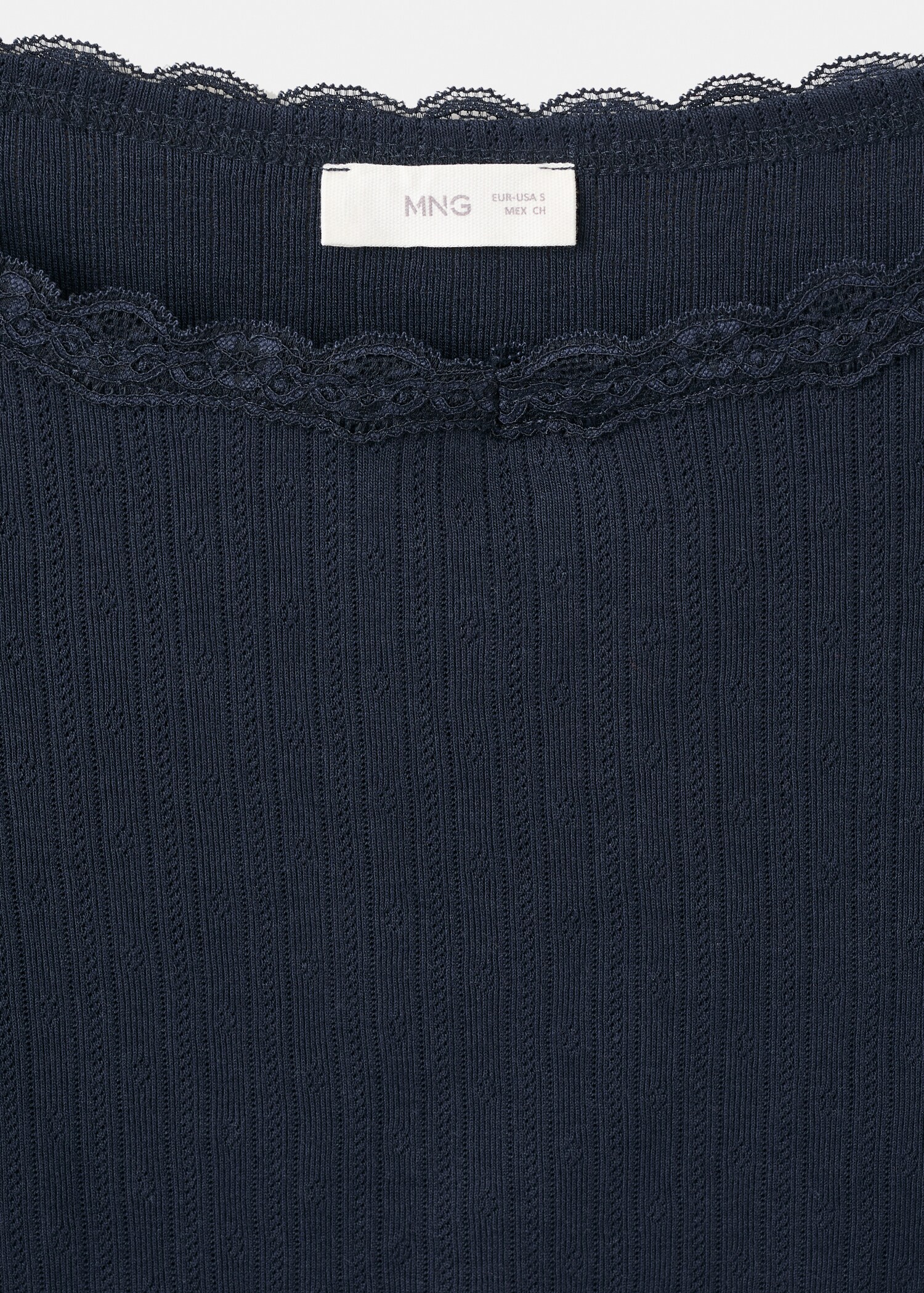 T-shirt dentelle à col bateau - Détail de l'article 8