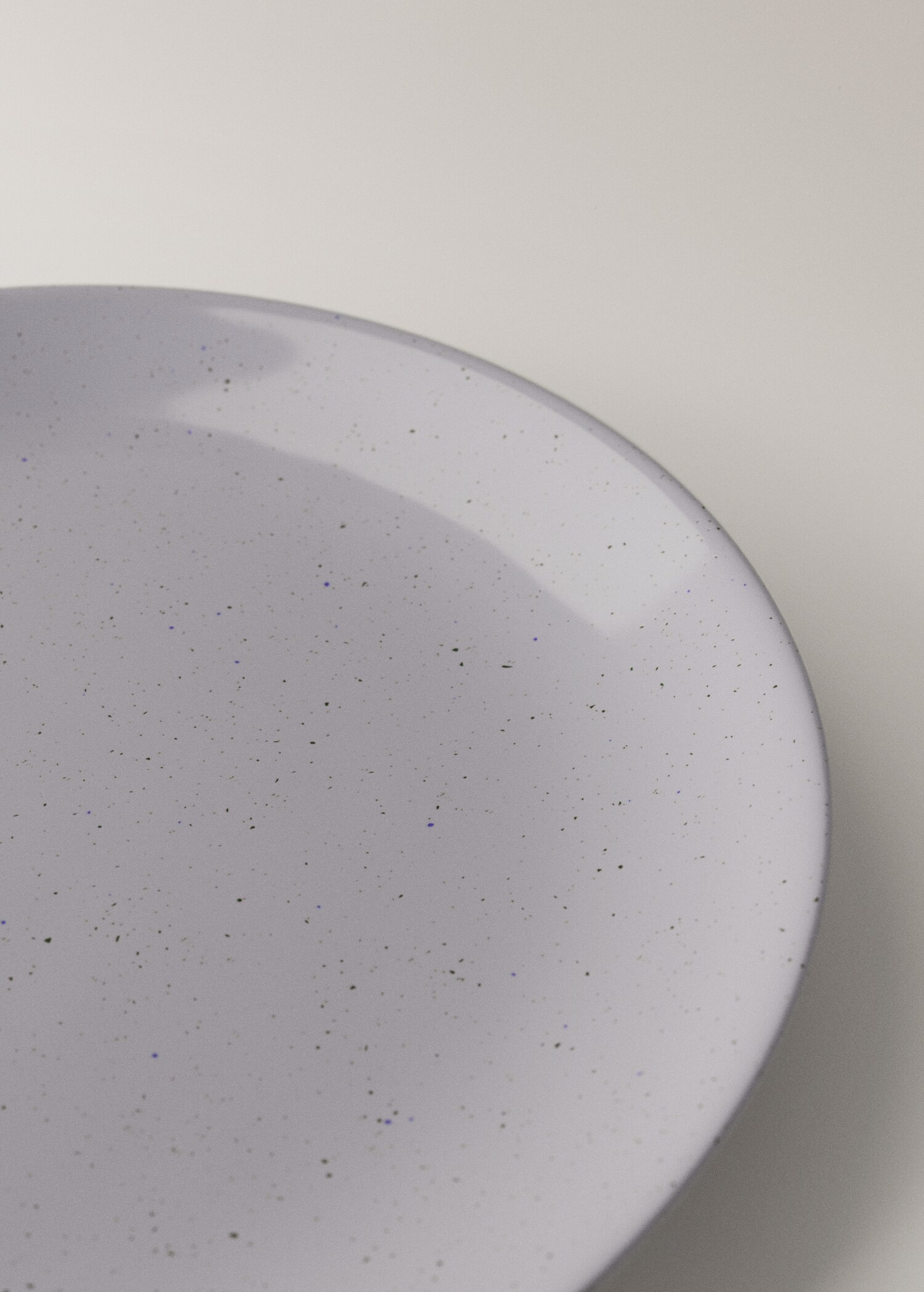 Dezertní talíř z kameniny s puntíky - Detail zboží 2