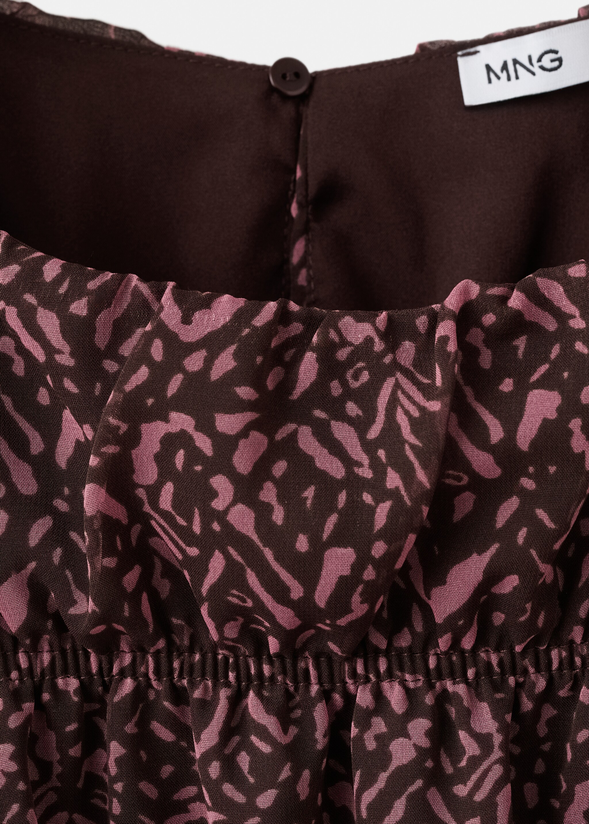 Blusa estampada com rufo - Pormenor do artigo 0, Castanho. Ref: 27021542-00.