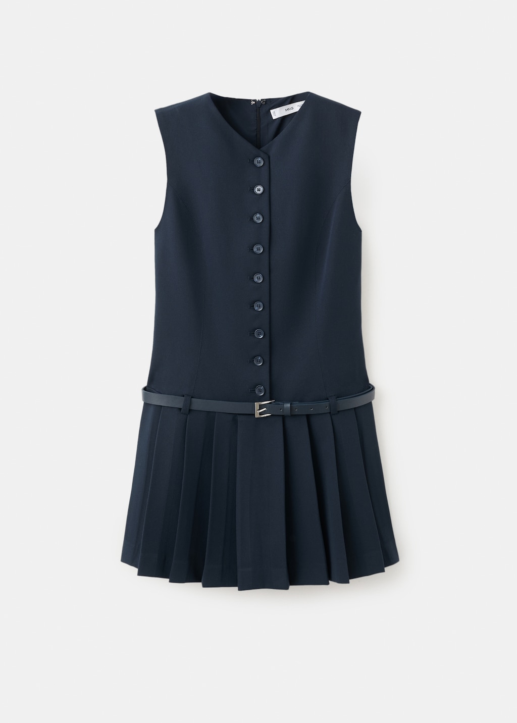 Pleated dress with belt