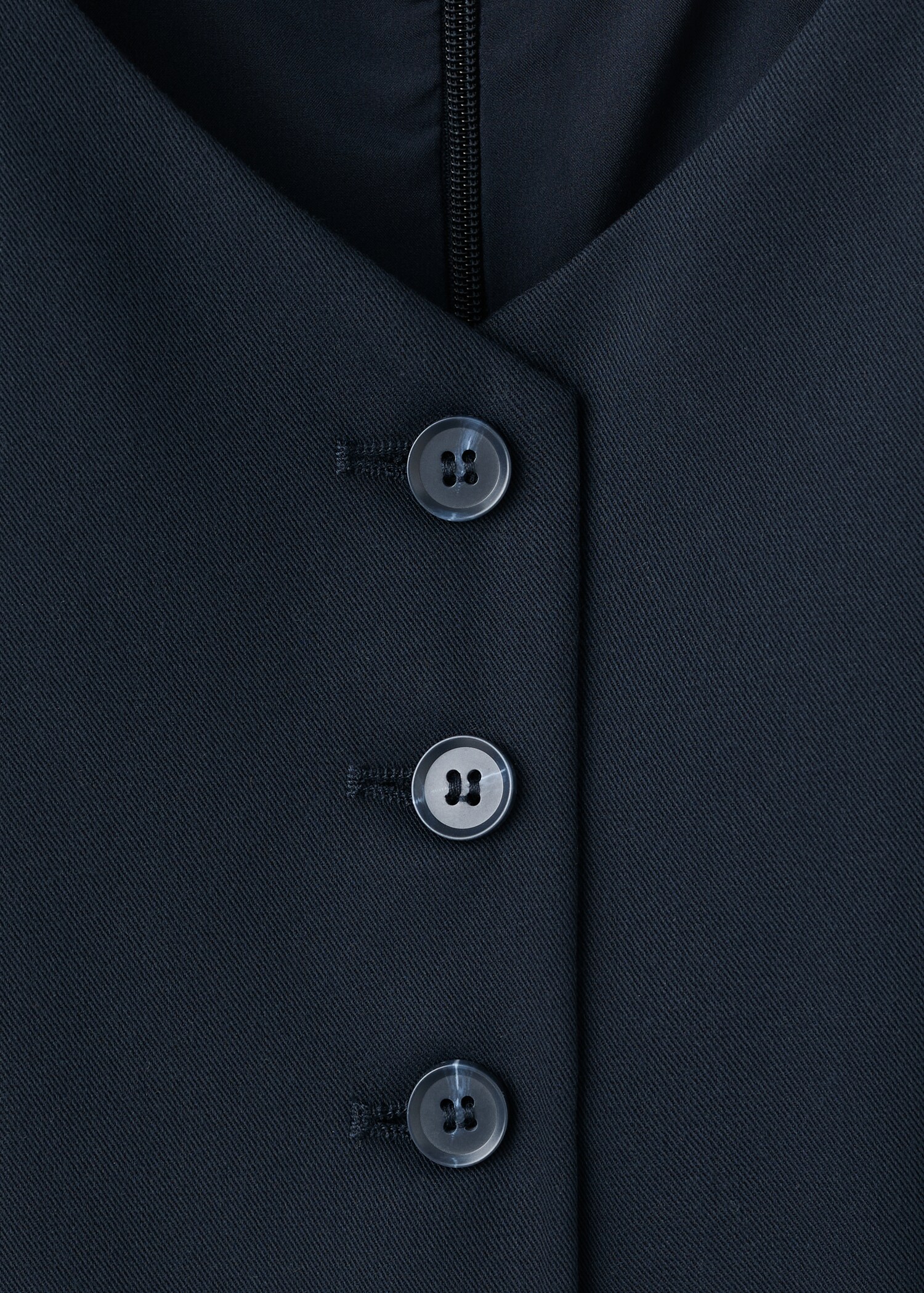 Pleated dress with belt - Details of the article 8