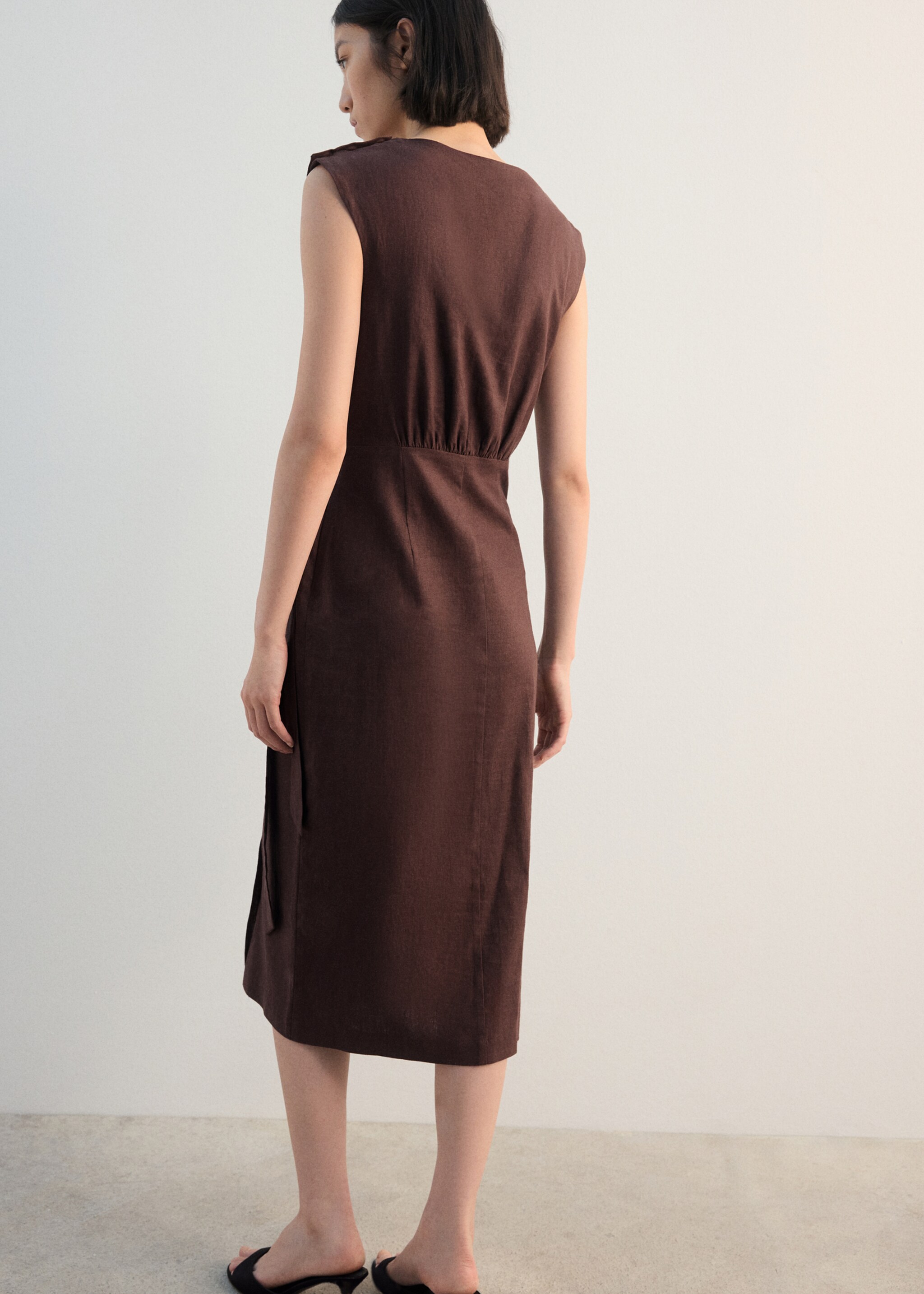 Linen wrap dress - Reverse of the article, Chocolate. Ref: 27022548-00.
