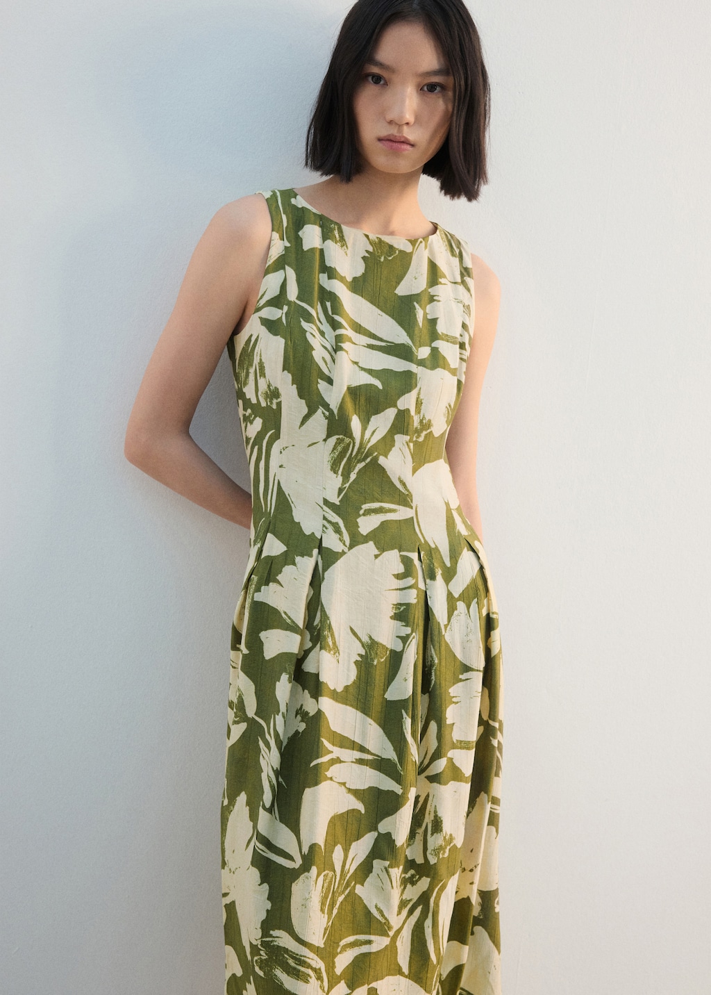 Floral-print flared dress