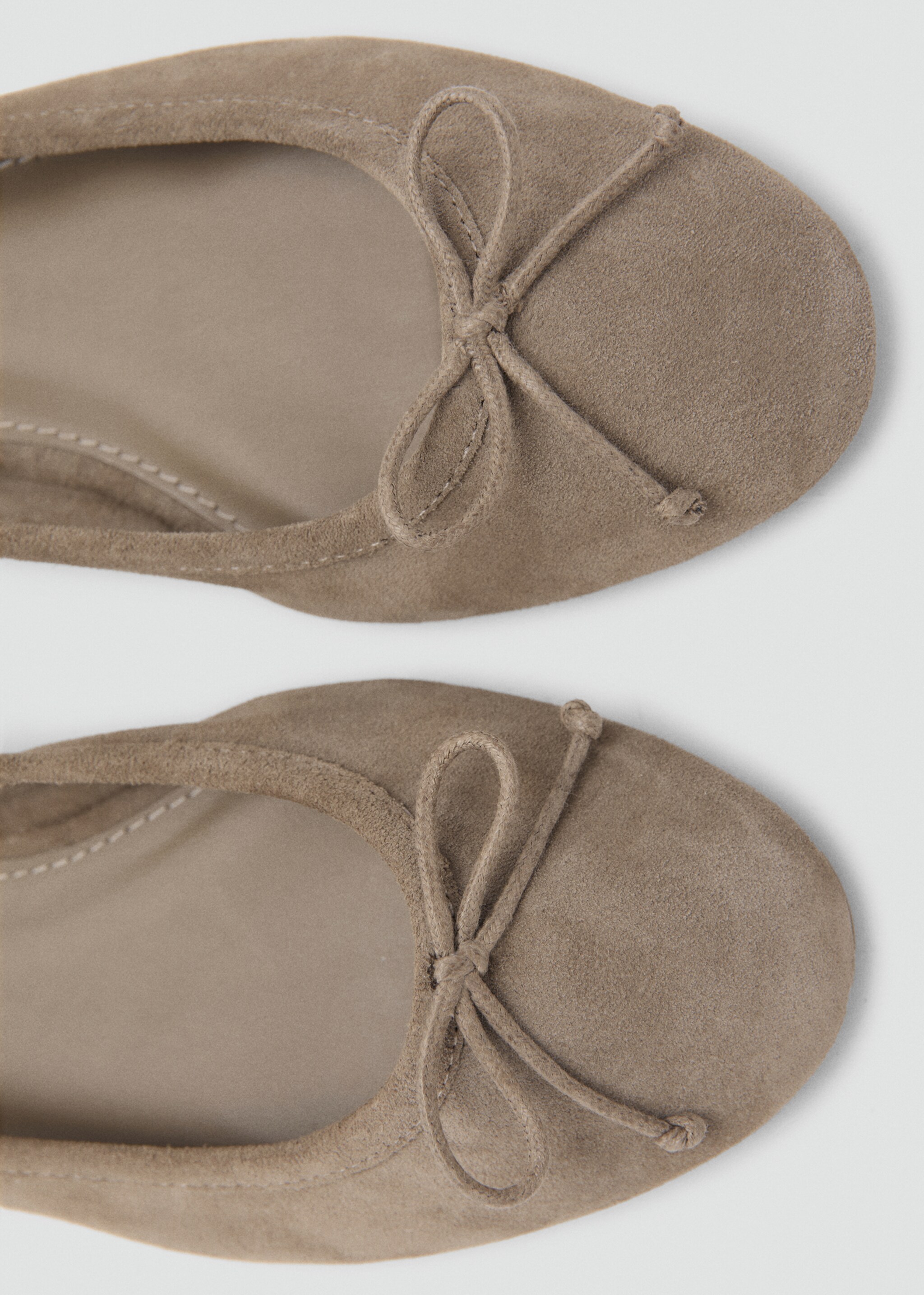 Leather ballet flats with bow - Details of the article 2, Light/Pastel Brown. Ref: 27022553-00.