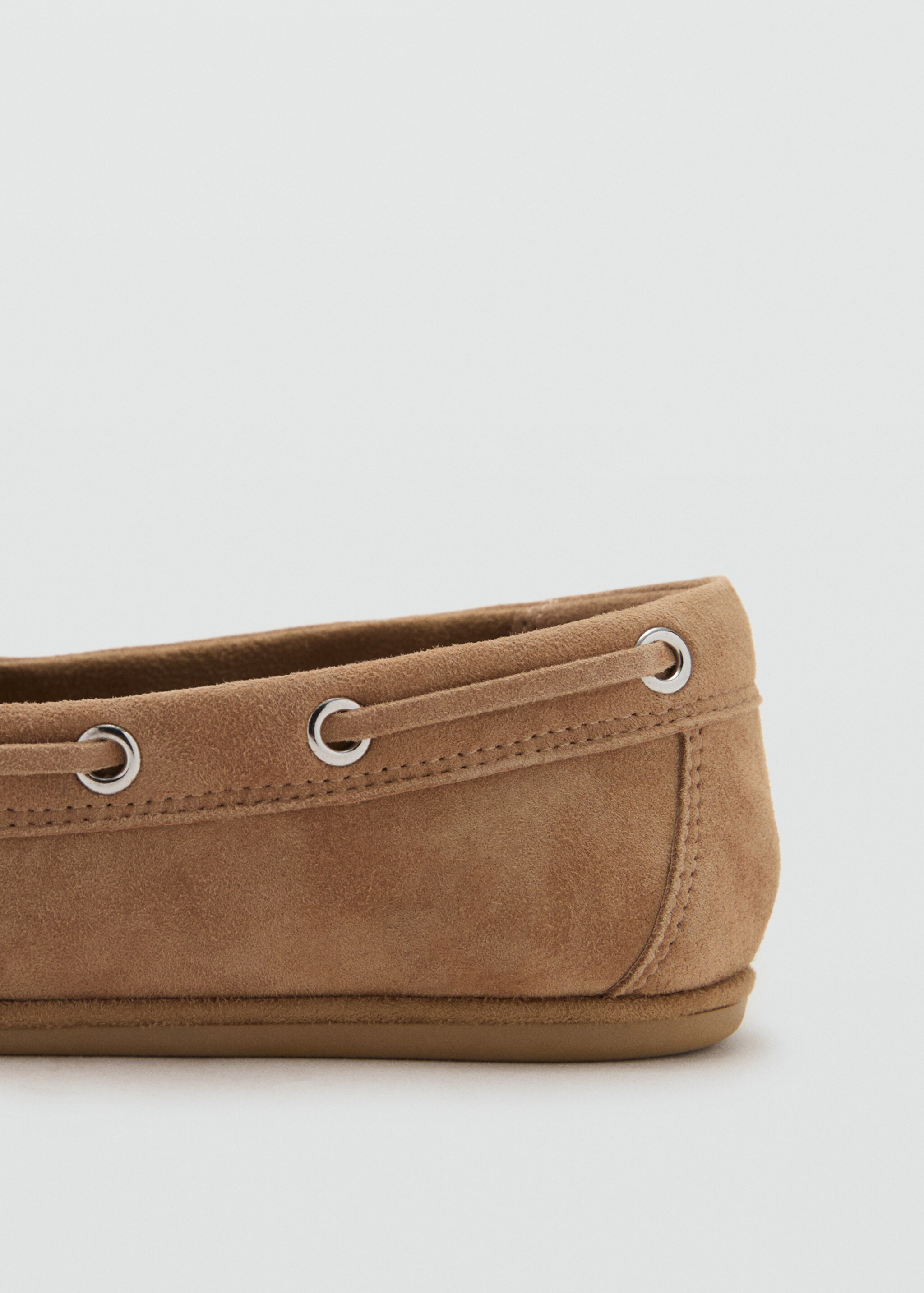 Deck shoes with laces - Details of the article 1, Sand. Ref: 27022554-00.