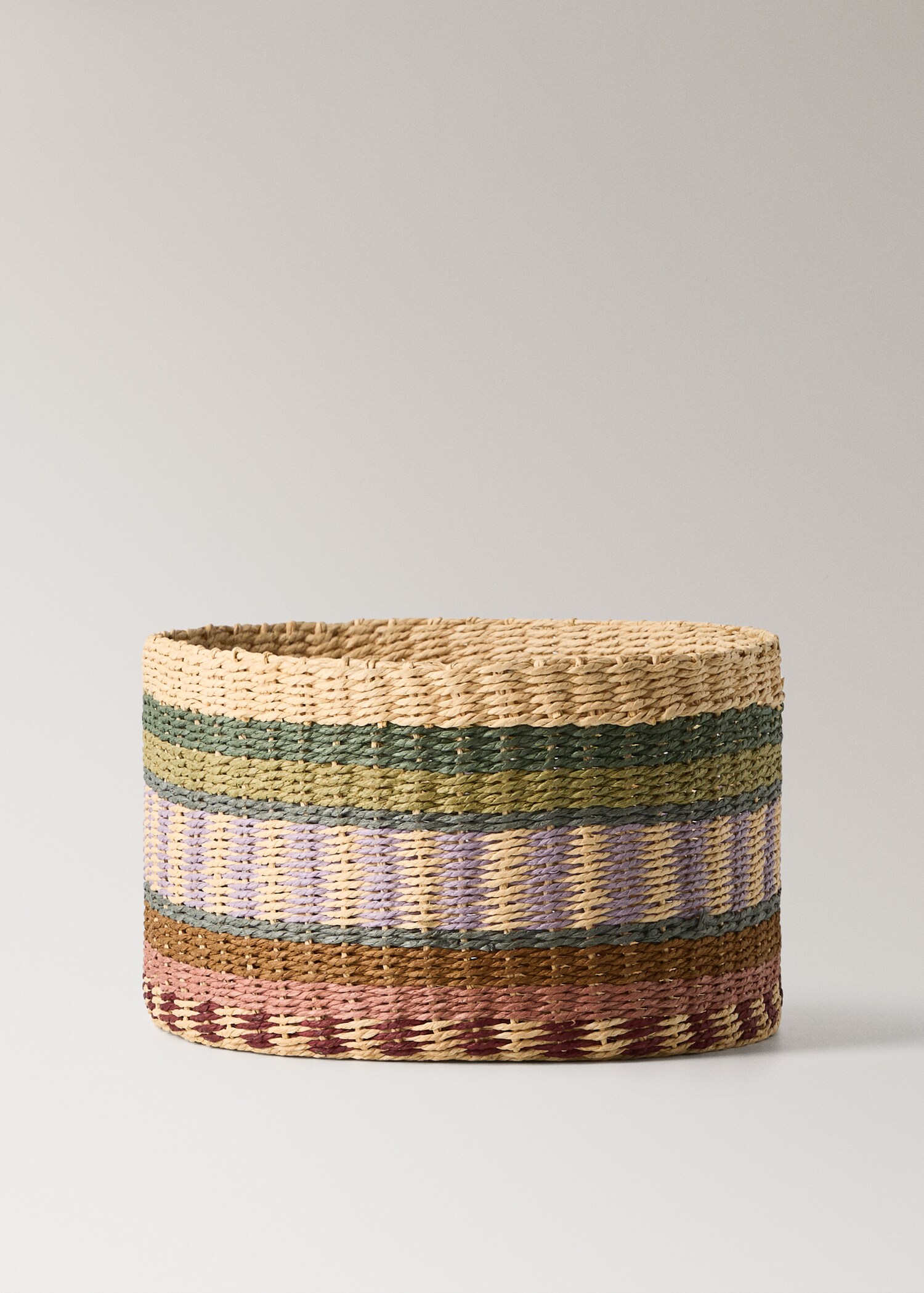 Large circular basket with colorful print - Article without model