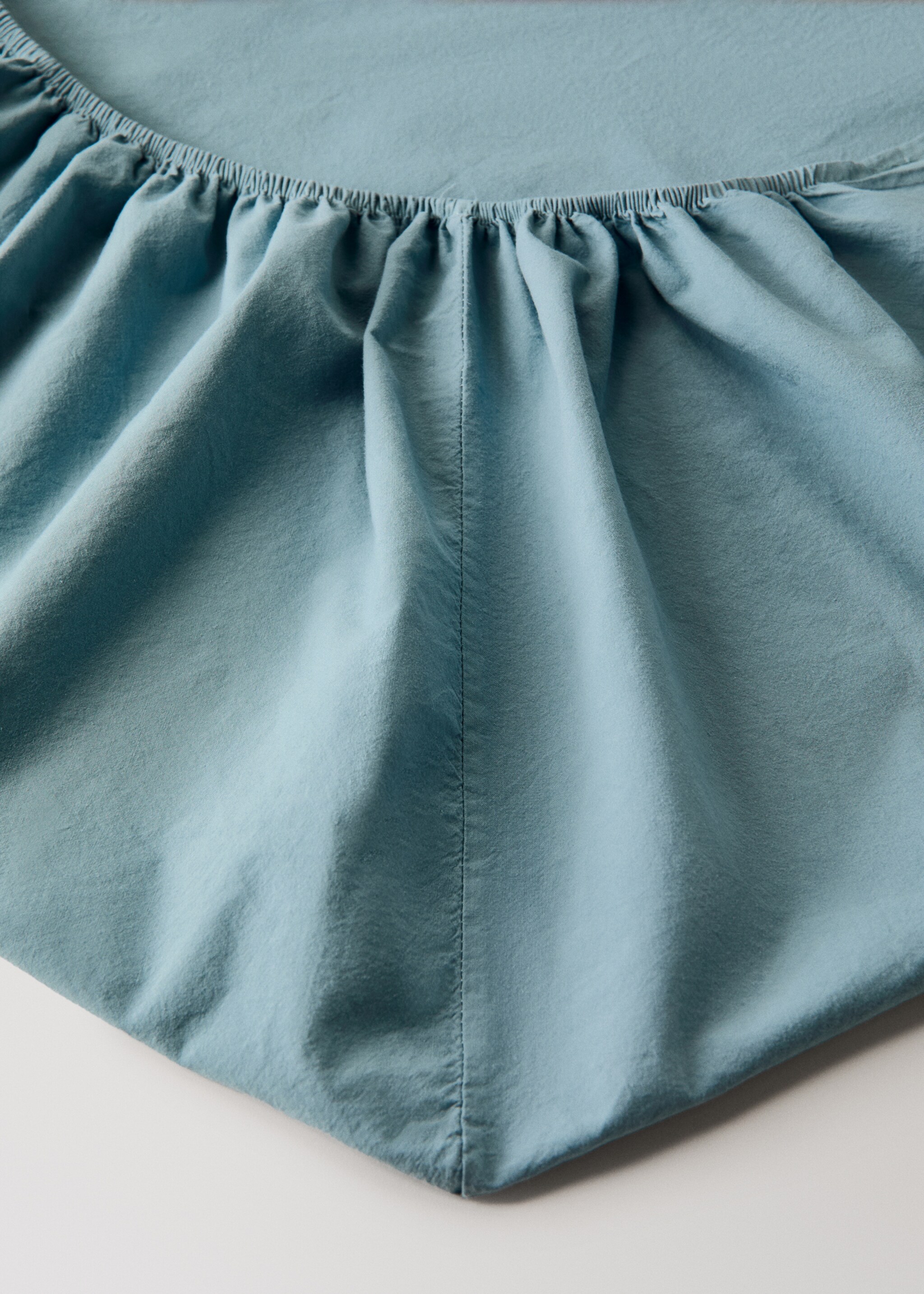 Cotton garment-dyed fitted sheet Bed 180cm - Details of the article 2, Aqua Green. Ref: 27022918-00.