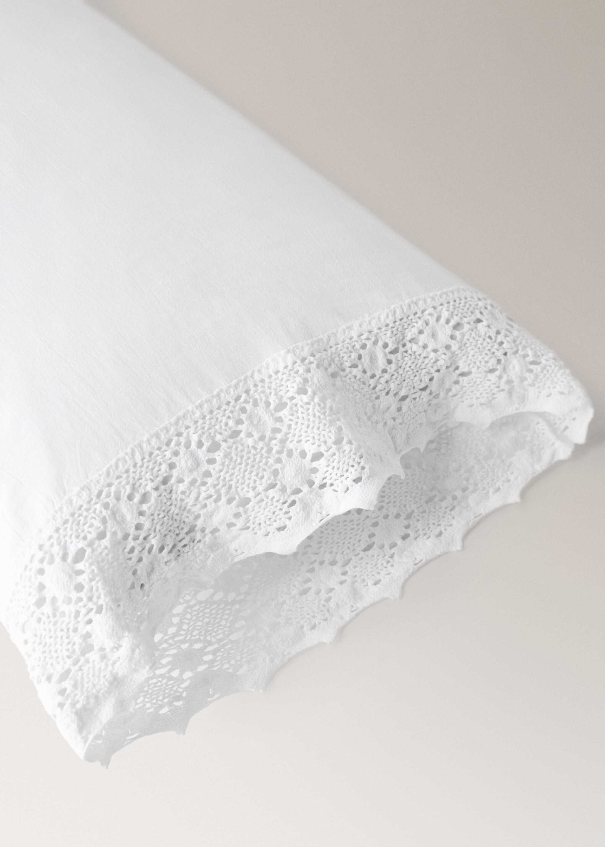 Наволочка з бавовни, пофарбованої в готовому вигляді, з широкою мереживною тасьмою, 45×110 см - Детальніше про товар 2, Білий. Ref: 27022925-00.