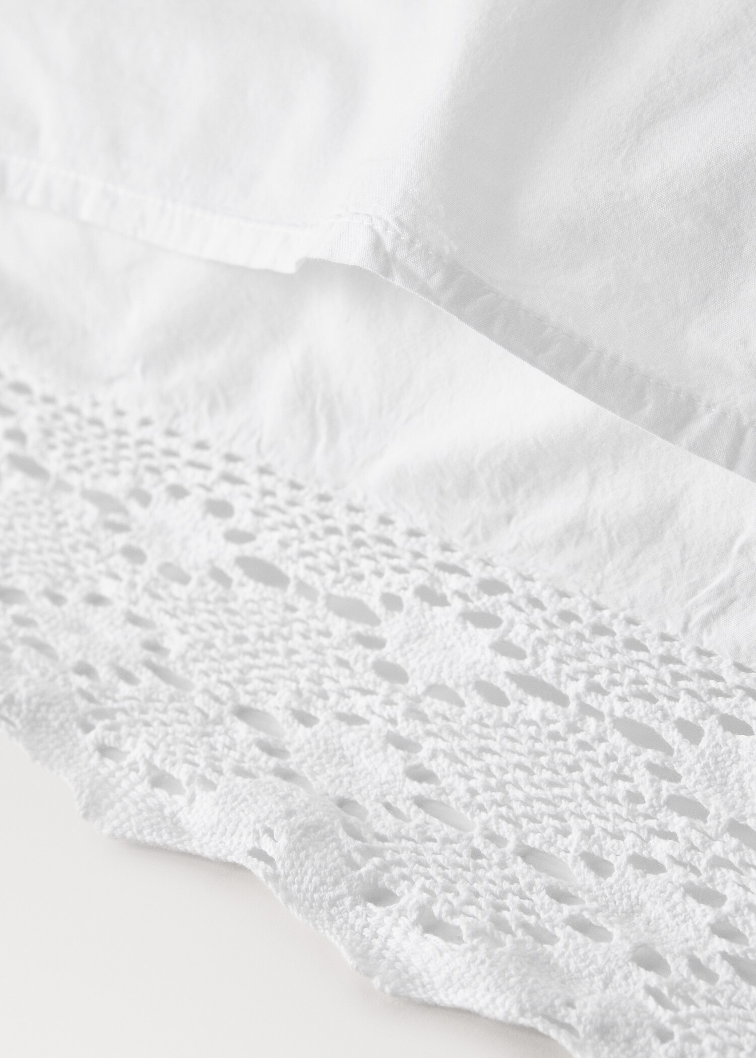 Zwei Kopfkissenbezügee aus Baumwolle, garment-dyed, mit breiter Spitze, 60 x 60 cm - Detail des Artikels 2