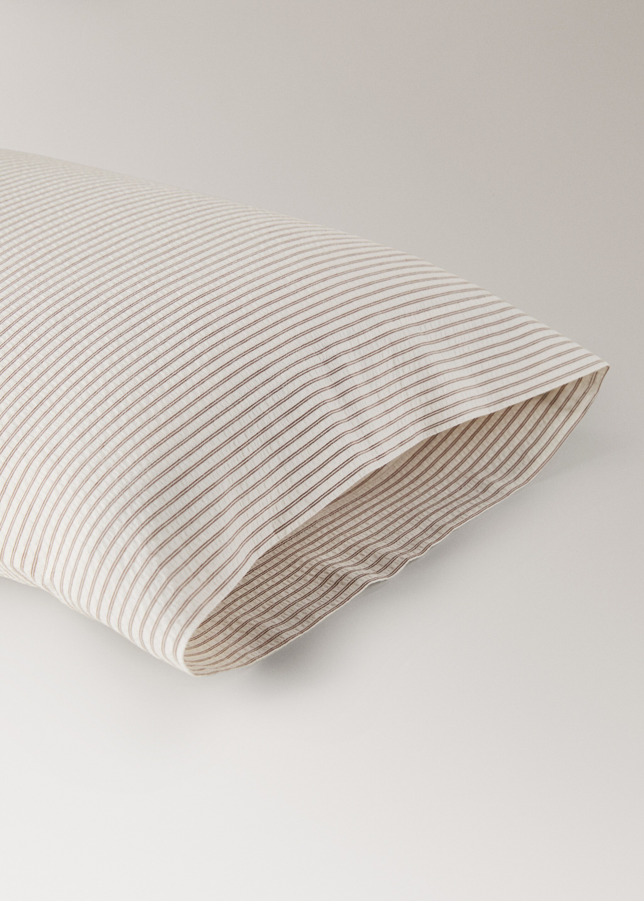 Funda almohada algodón seersucker rayas finas 45x110 cm - Detalle del artículo 2, Café. Ref: 27023272-00.