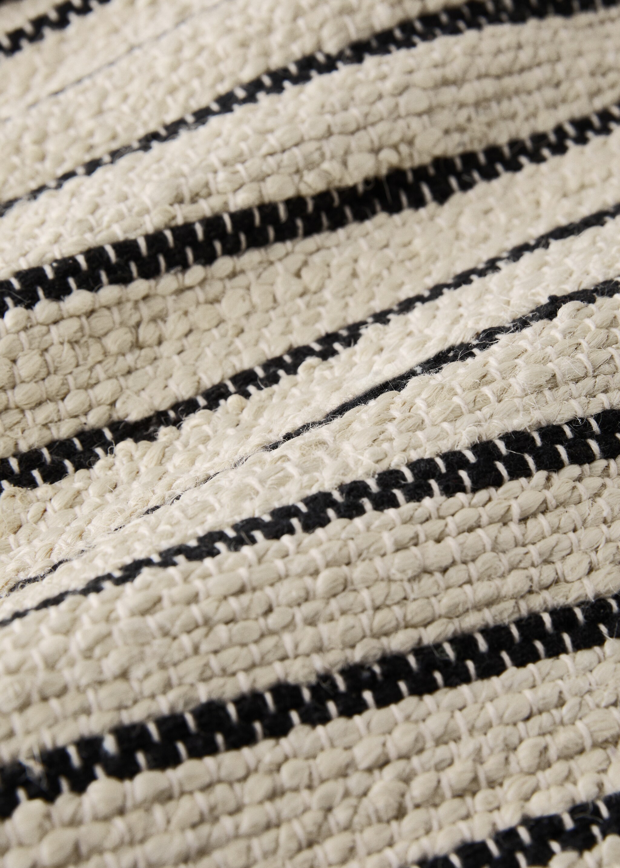 Striped braided jute rug - Details of the article 1, Ecru. Ref: 27023275-00.