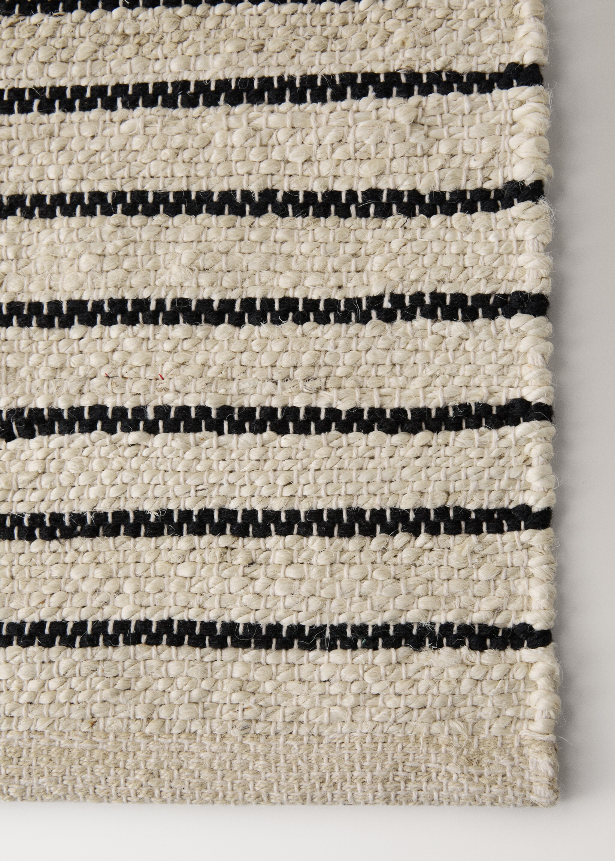 Striped braided jute rug - Details of the article 2, Ecru. Ref: 27023275-00.