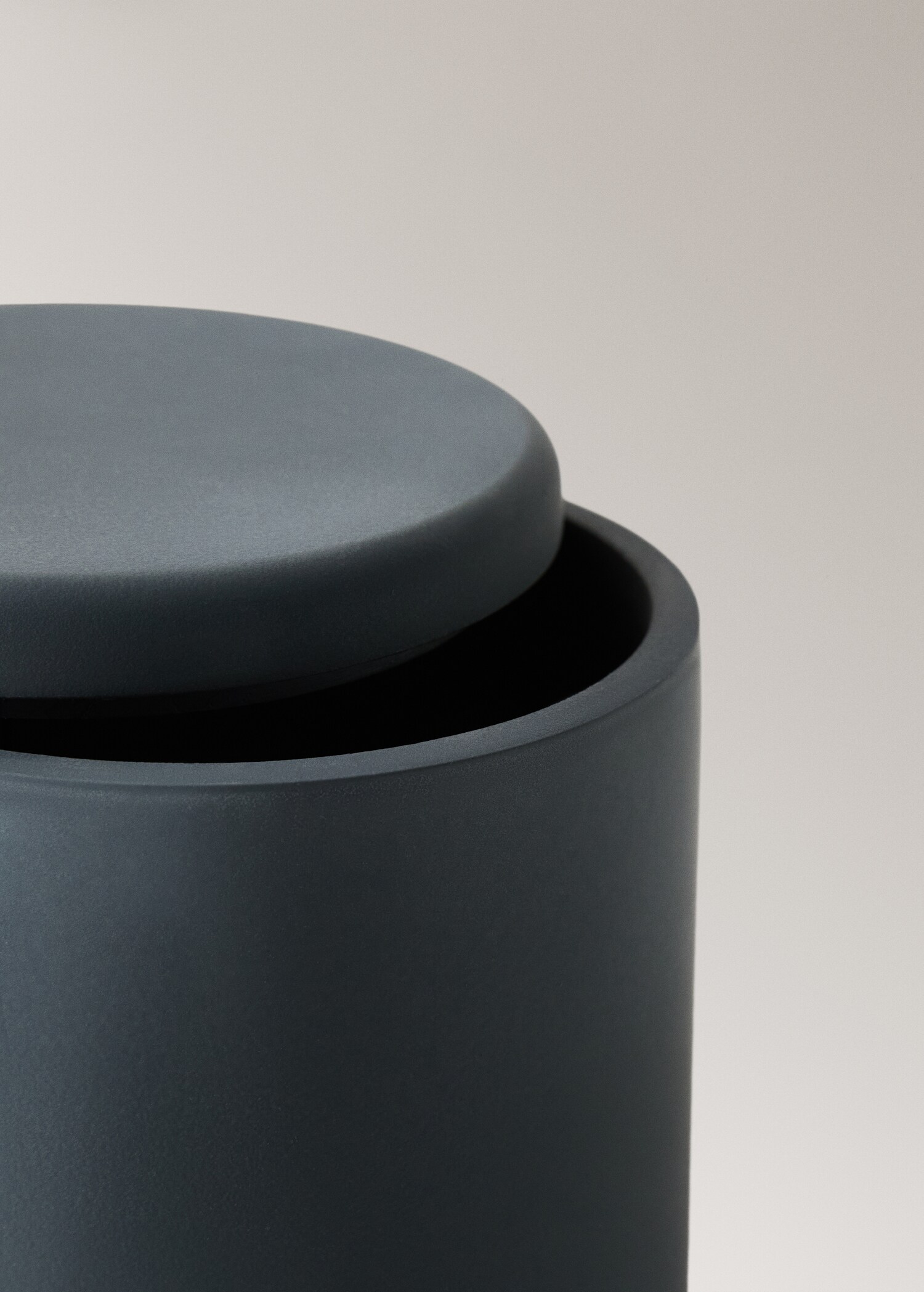 Dóza do koupelny z pryskyřice - Detail zboží 2