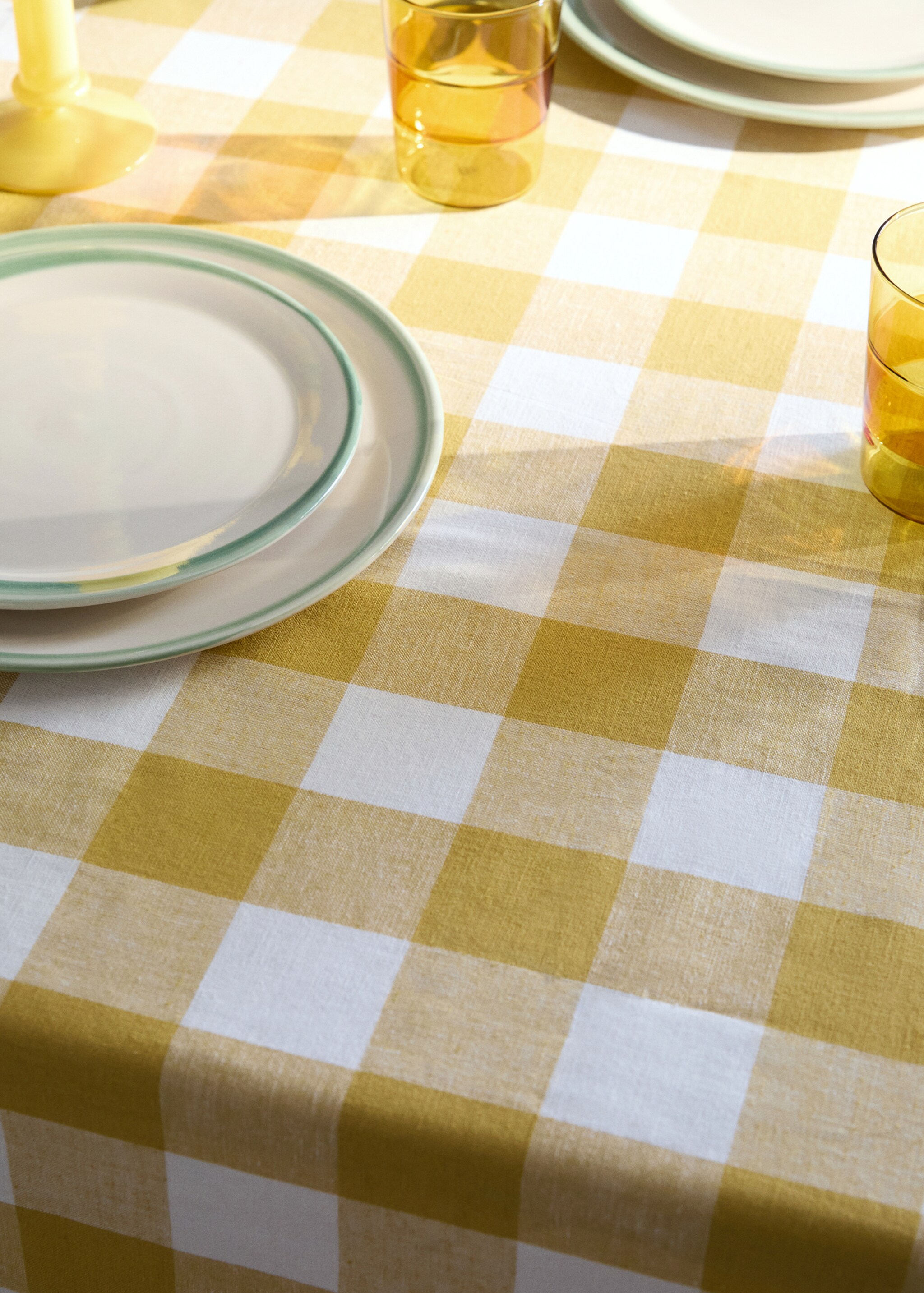 Cotton linen gingham tablecloth for 8 to 10 guests - Details of the article 7, Yellow. Ref: 27023292-00.