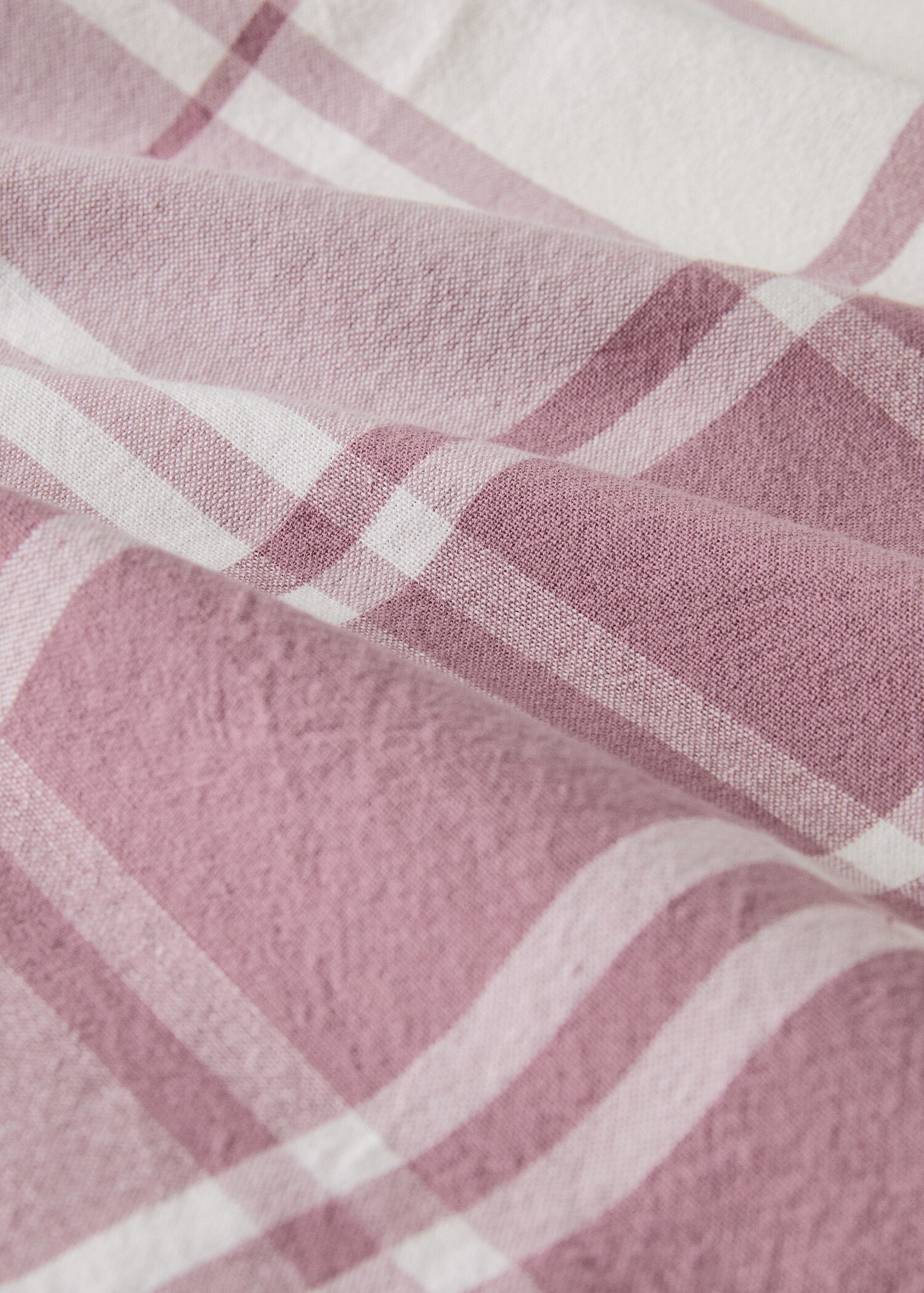 100% cotton tablecloth with contrasting stripes for 8 to 10 guests - Details of the article 2