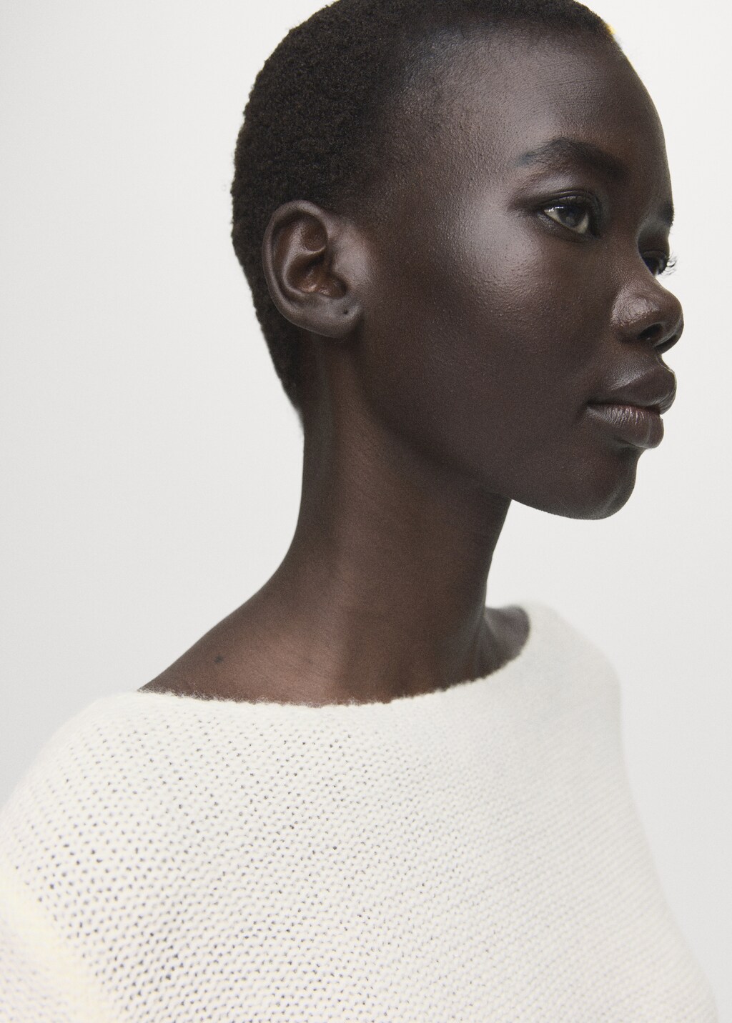 Mango Knitted sweater with seams