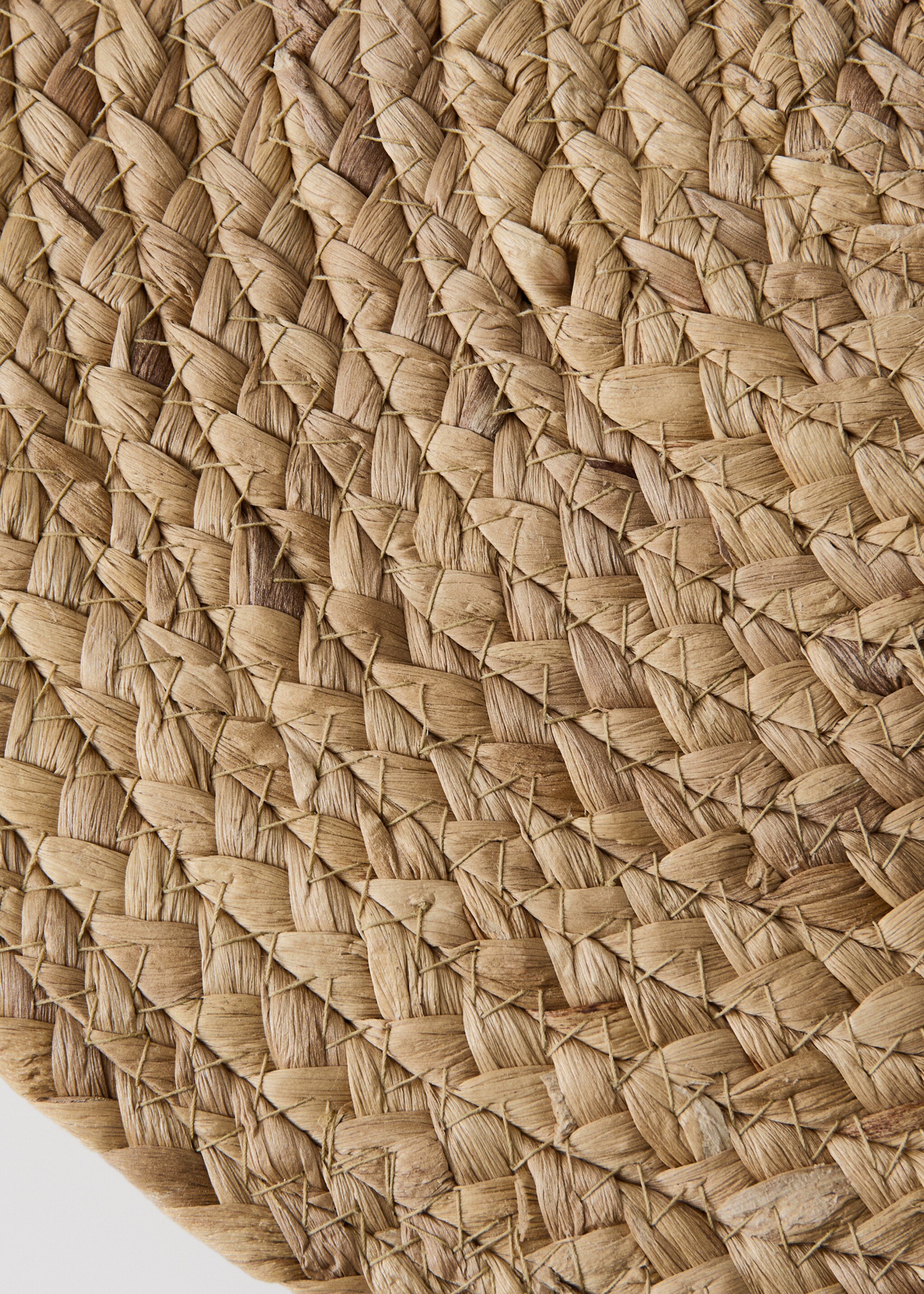 Natural fibre round tablecloth - Details of the article 2, Light/Pastel Brown. Ref: 27023306-00.