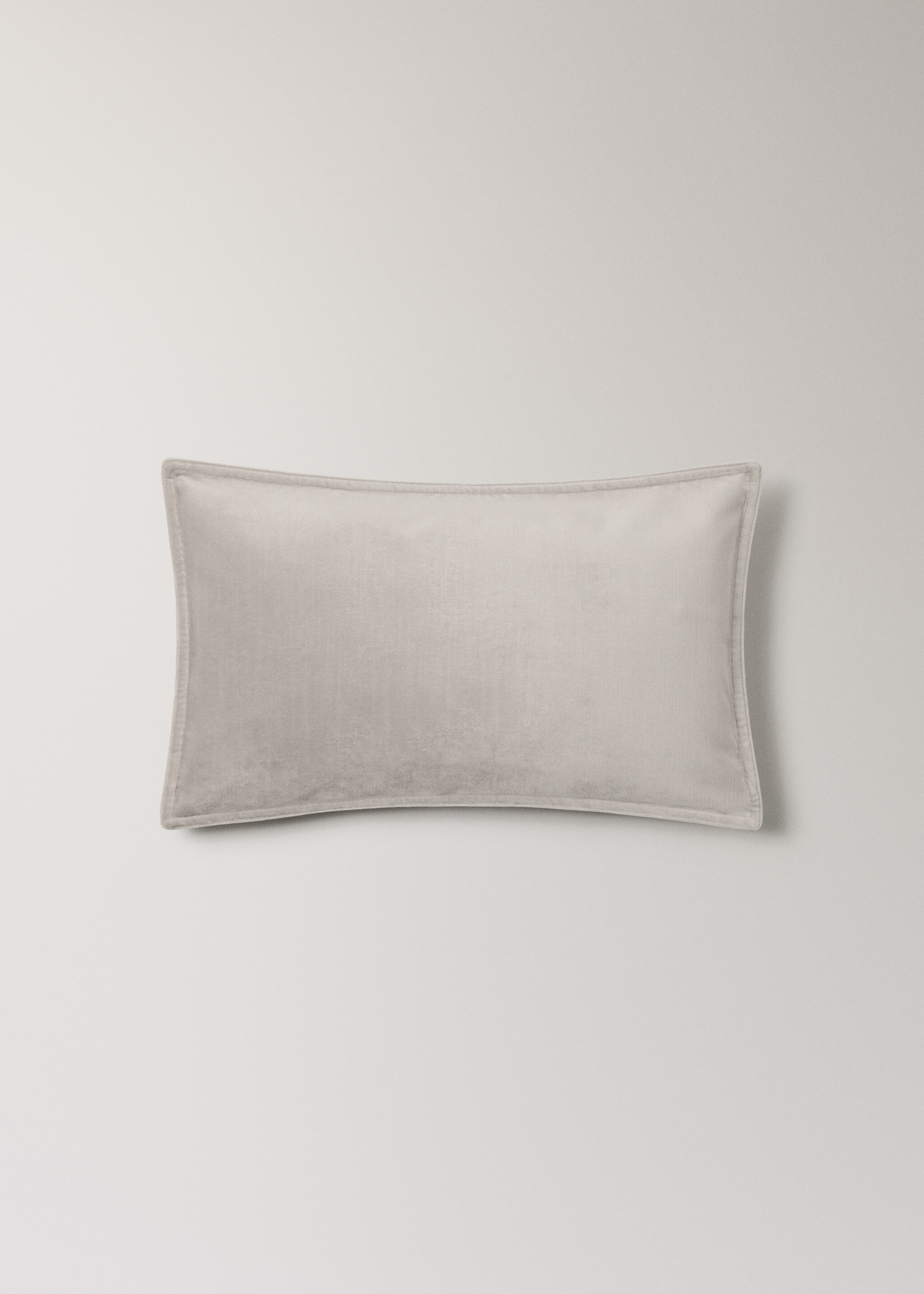 Sametový povlak na polštář 30x50 cm - Zboží bez modelu, Písková. Ref: 27023314-00.