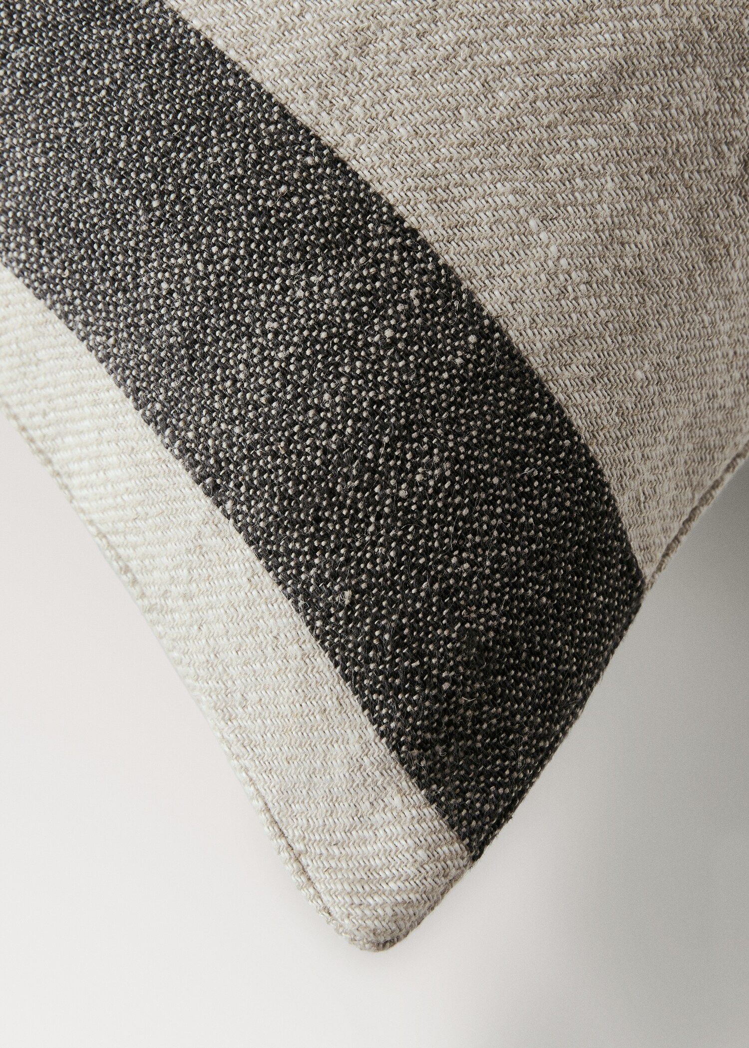 Striped linen cushion cover 40x60cm - Details of the article 1