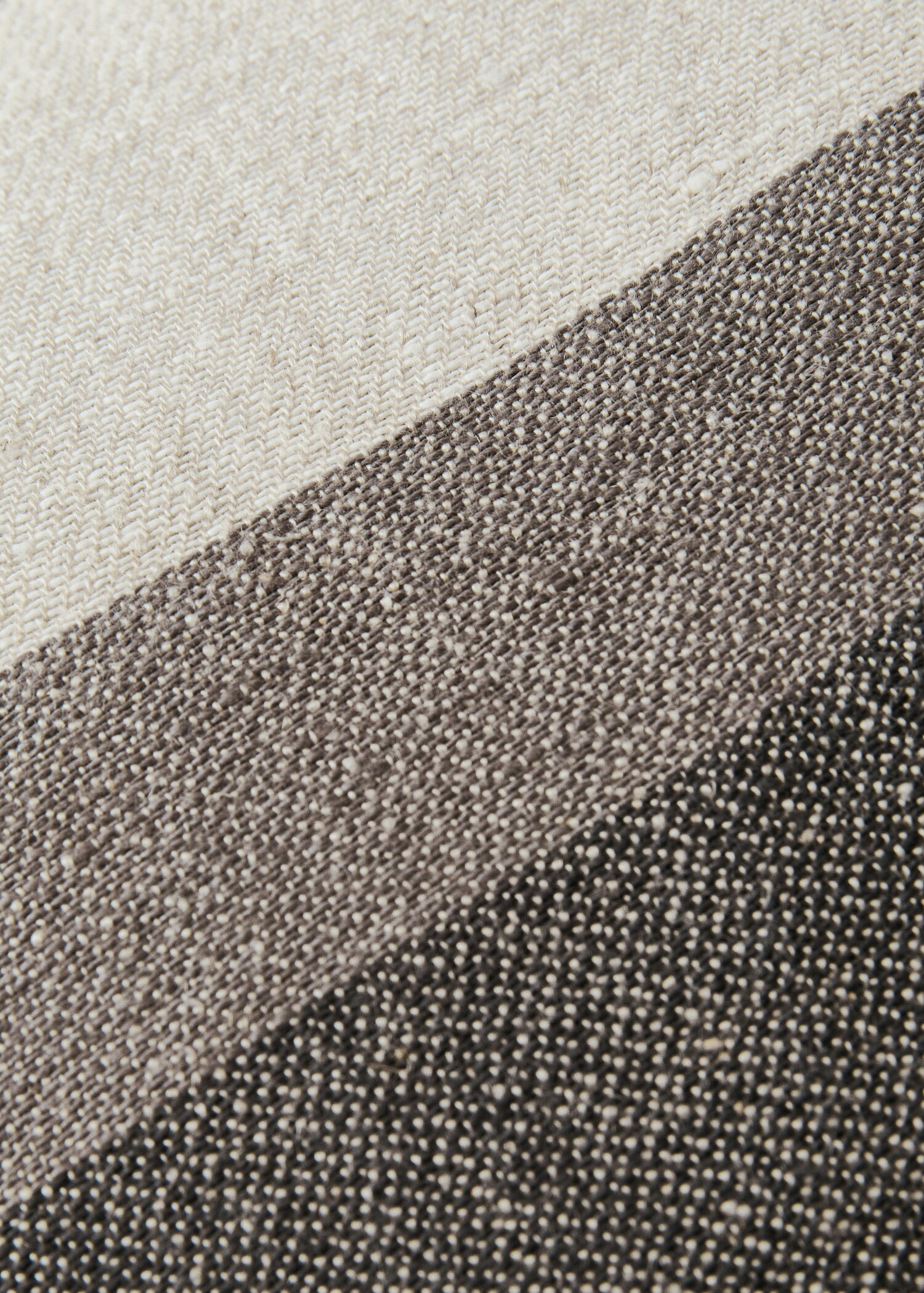 Striped linen cushion cover 40x60cm - Details of the article 3