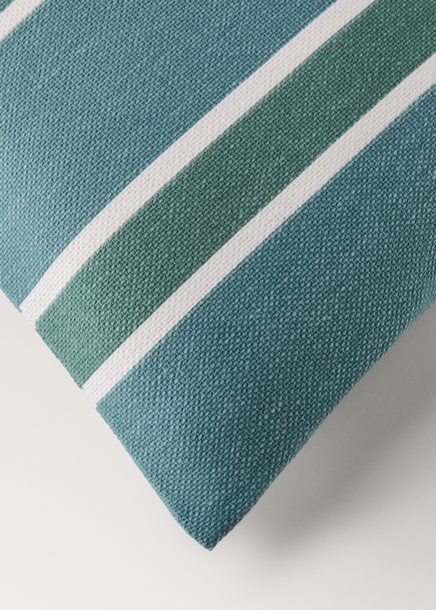Cotton cushion cover with printed stripes 30x50 cm - Details of the article 1