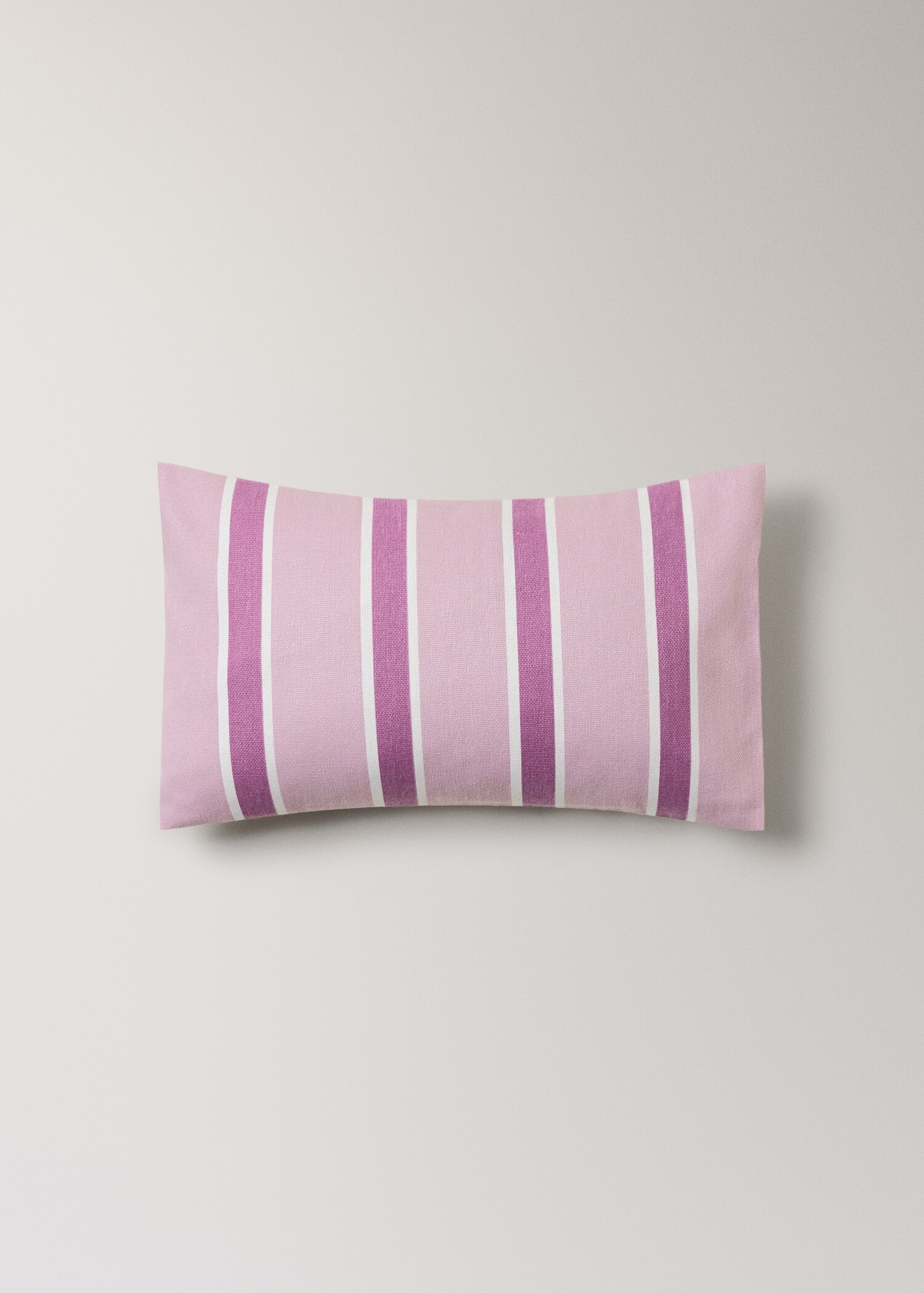 Cotton cushion cover with printed stripes 30x50 cm - Article without model