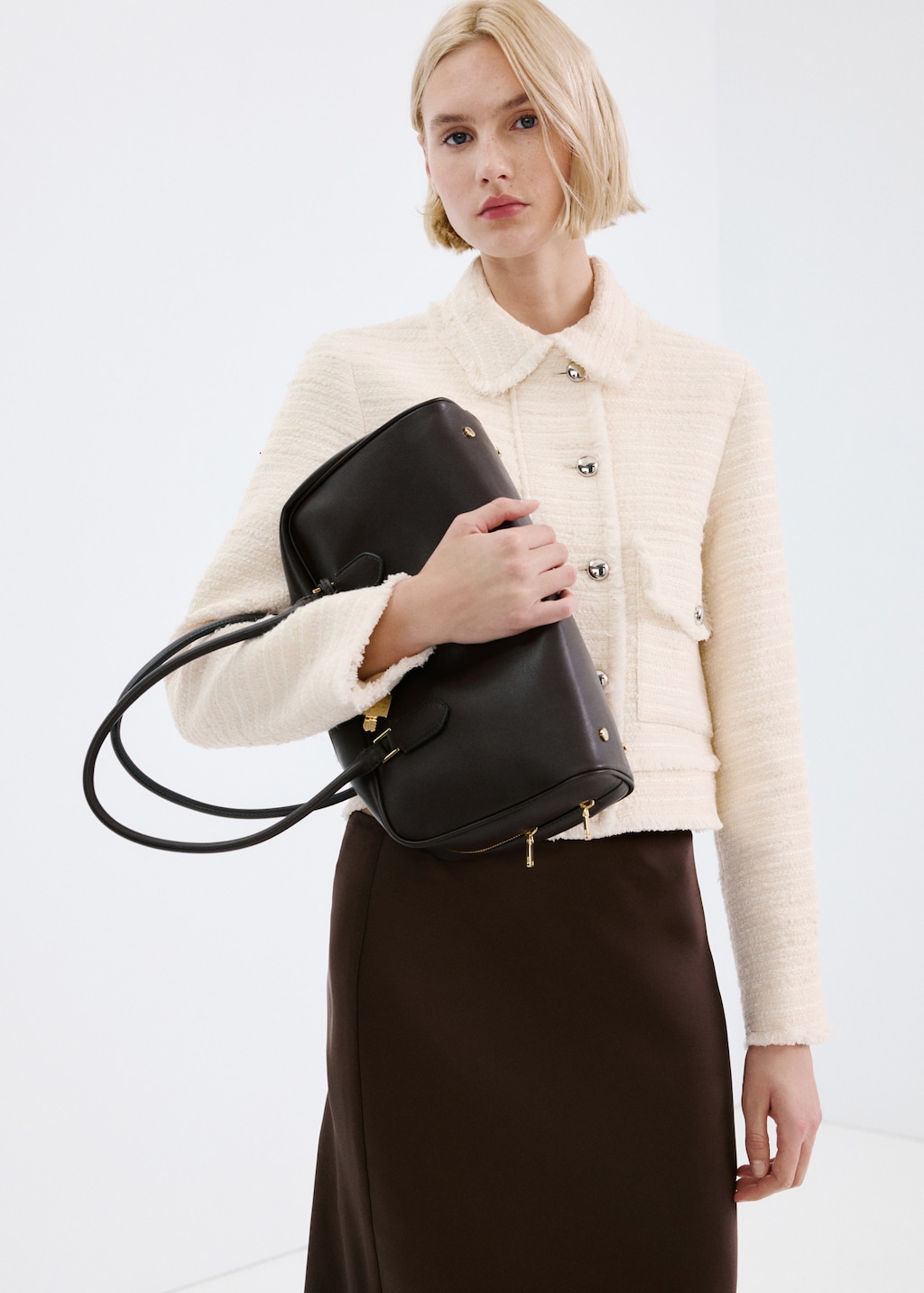 Tweed jacket with notched lapel collar