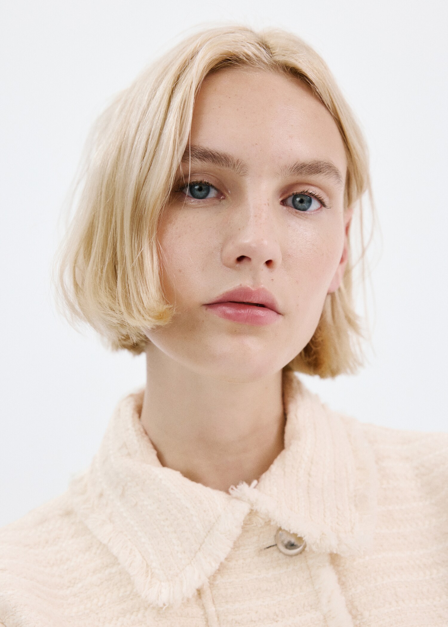 Tweed jacket with notched lapel collar - Details of the article 1