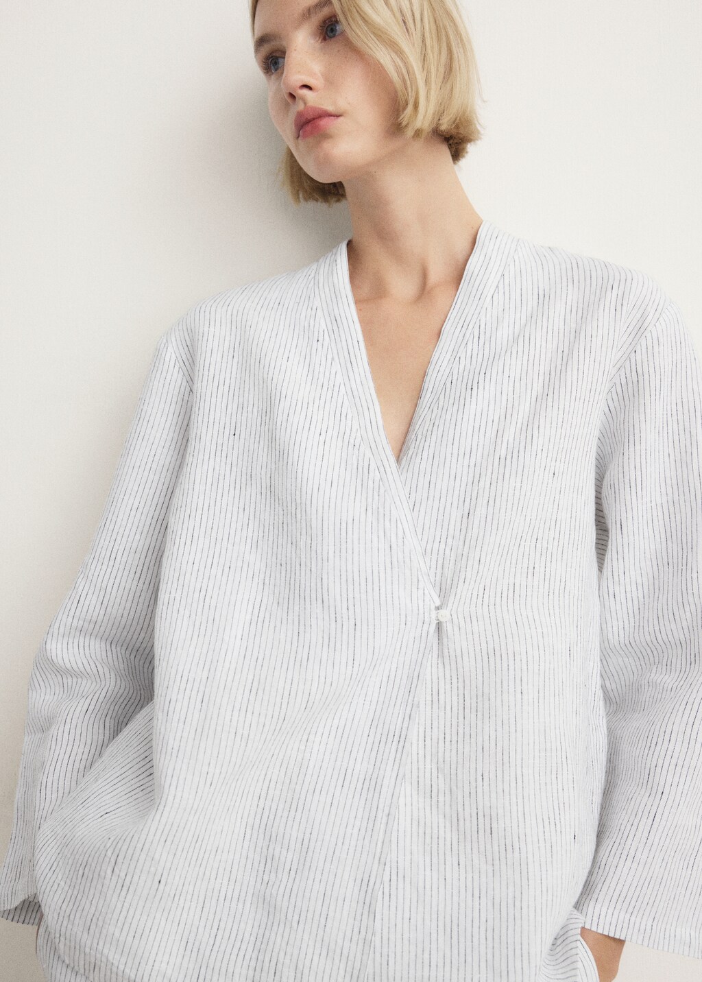 Long-sleeved striped linen pajama shirt