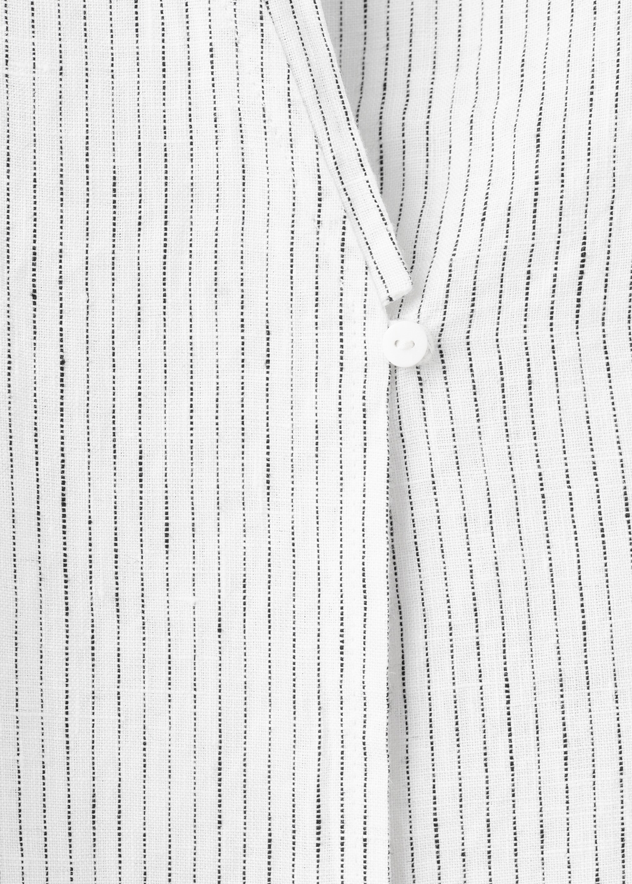 Leinen-Pyjamahemd mit Streifen und langen Ärmeln - Detail des Artikels 0, Weiß. Ref: 27023338-00.