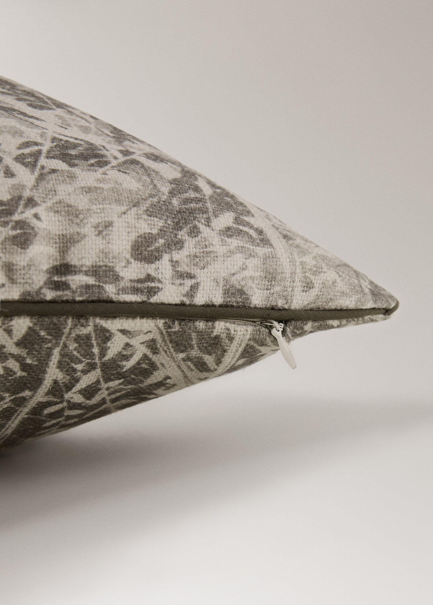 Printed linen cushion cover 40x60cm - Details of the article 2