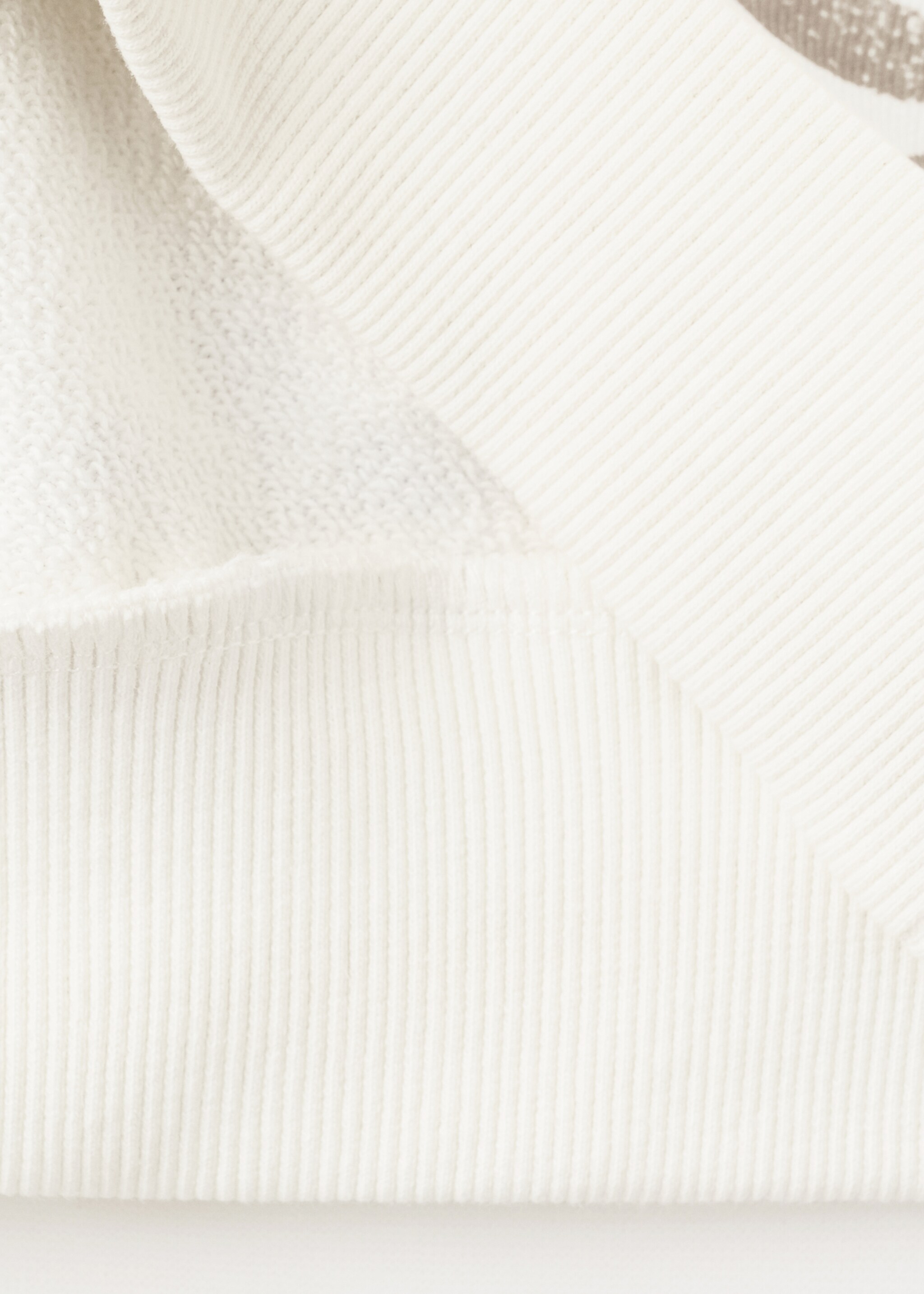 Sudadera estampada floral - Detalle del artículo 0, Blanco roto. Ref: 27023717-00.