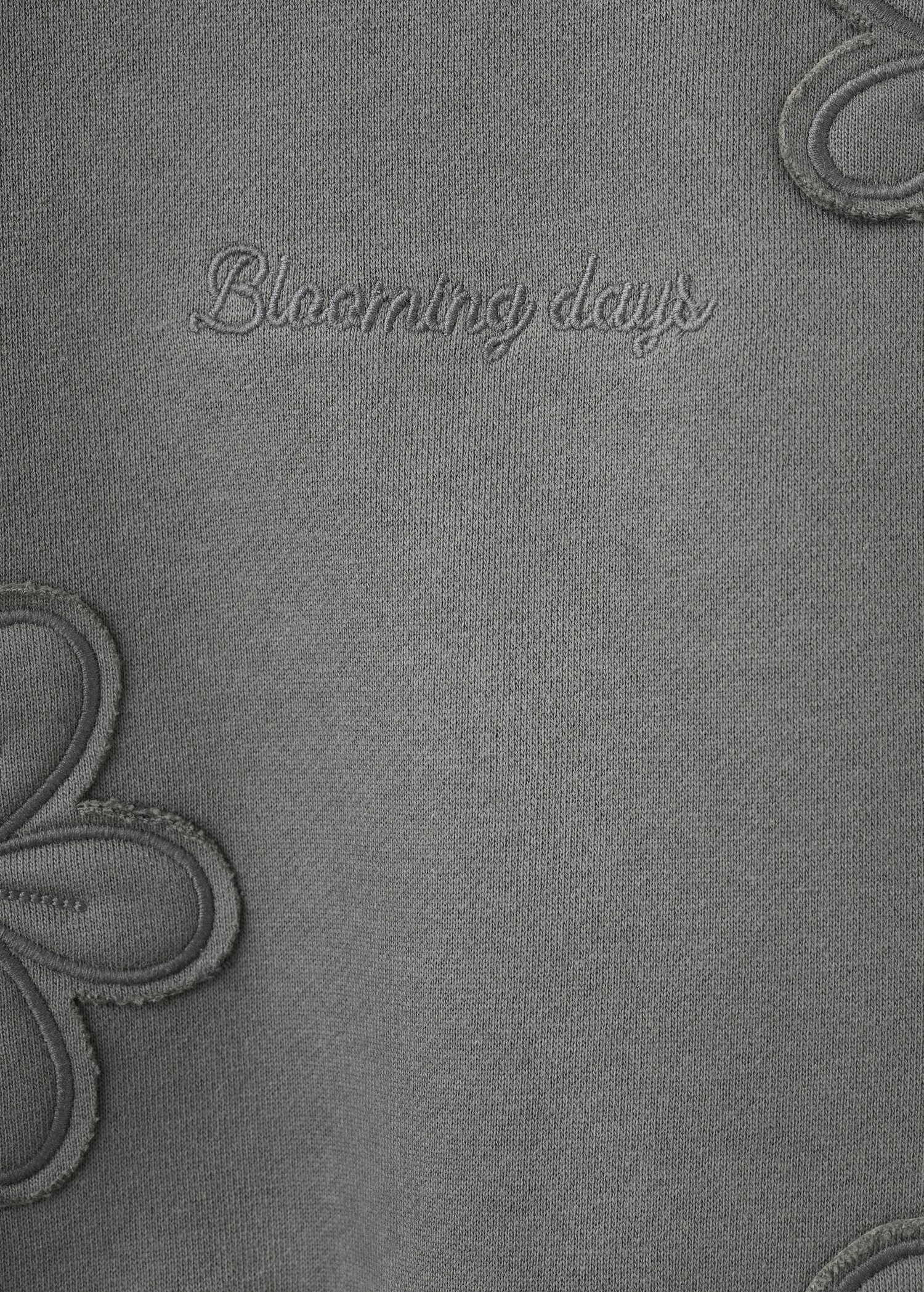 هودي قطن مطرز بالزهور - تفاصيل المنتج 8