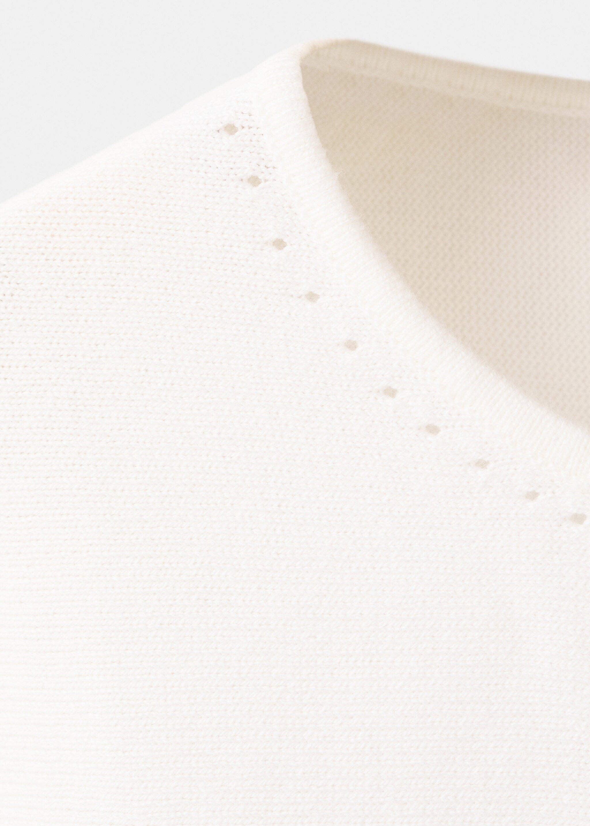 Capa de punt amb detalls calats - Detall de l'article 0, Blanc trencat. Ref: 27023733-00.