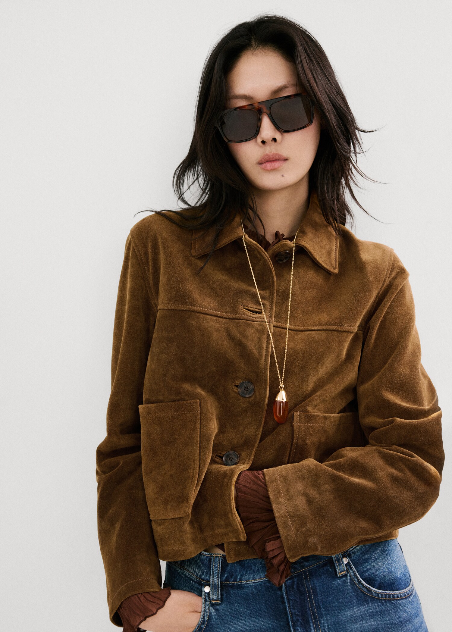 Casaco de pele croûte com botões - Plano médio