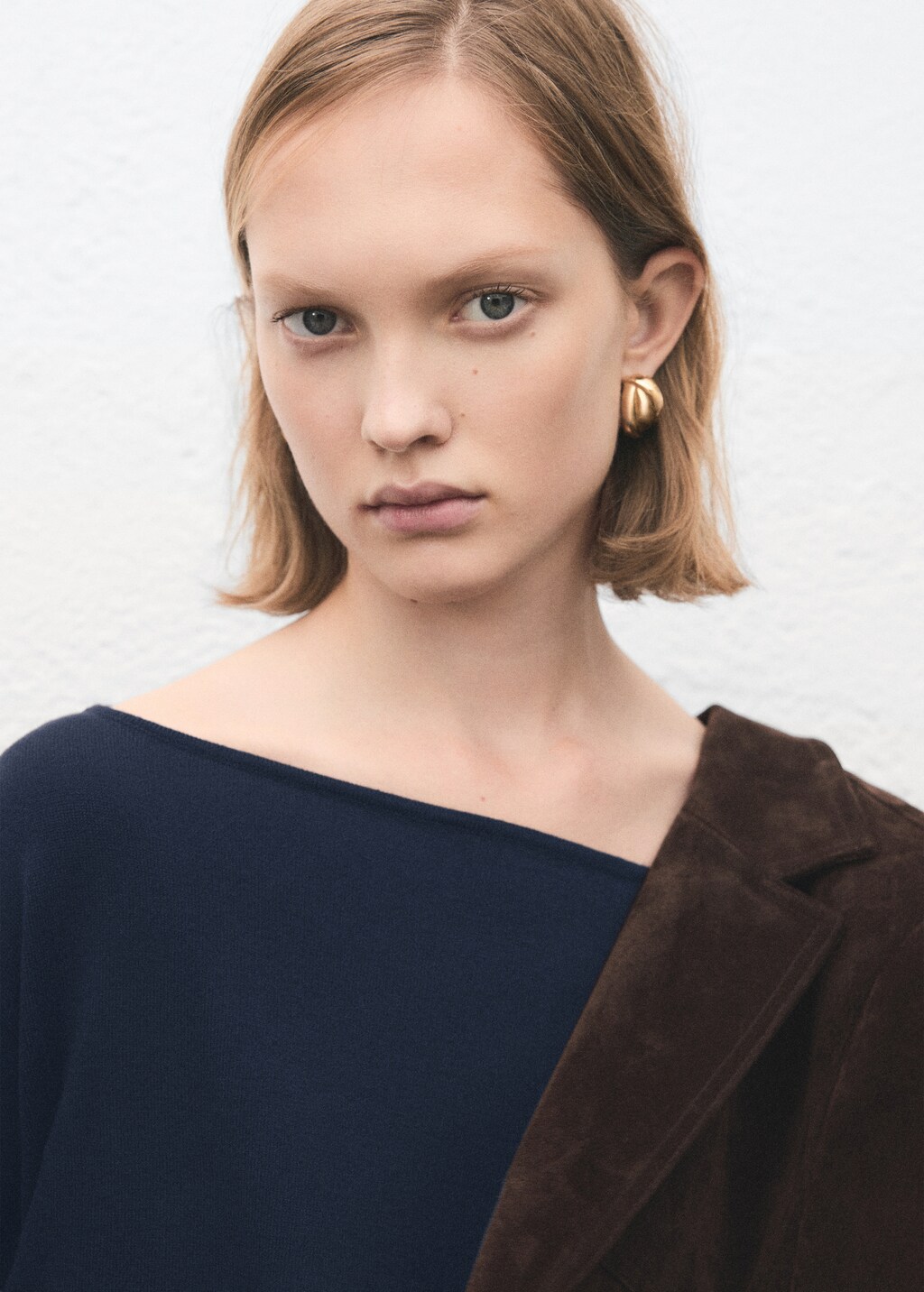 Boat-neck knitted sweater - image 4