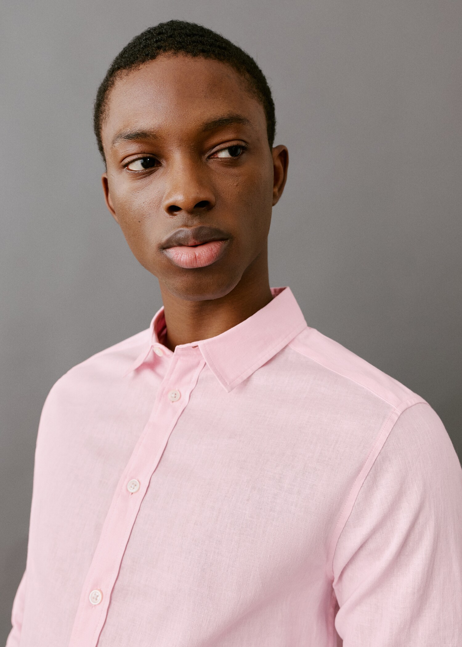 Button linen shirt - Details of the article 1