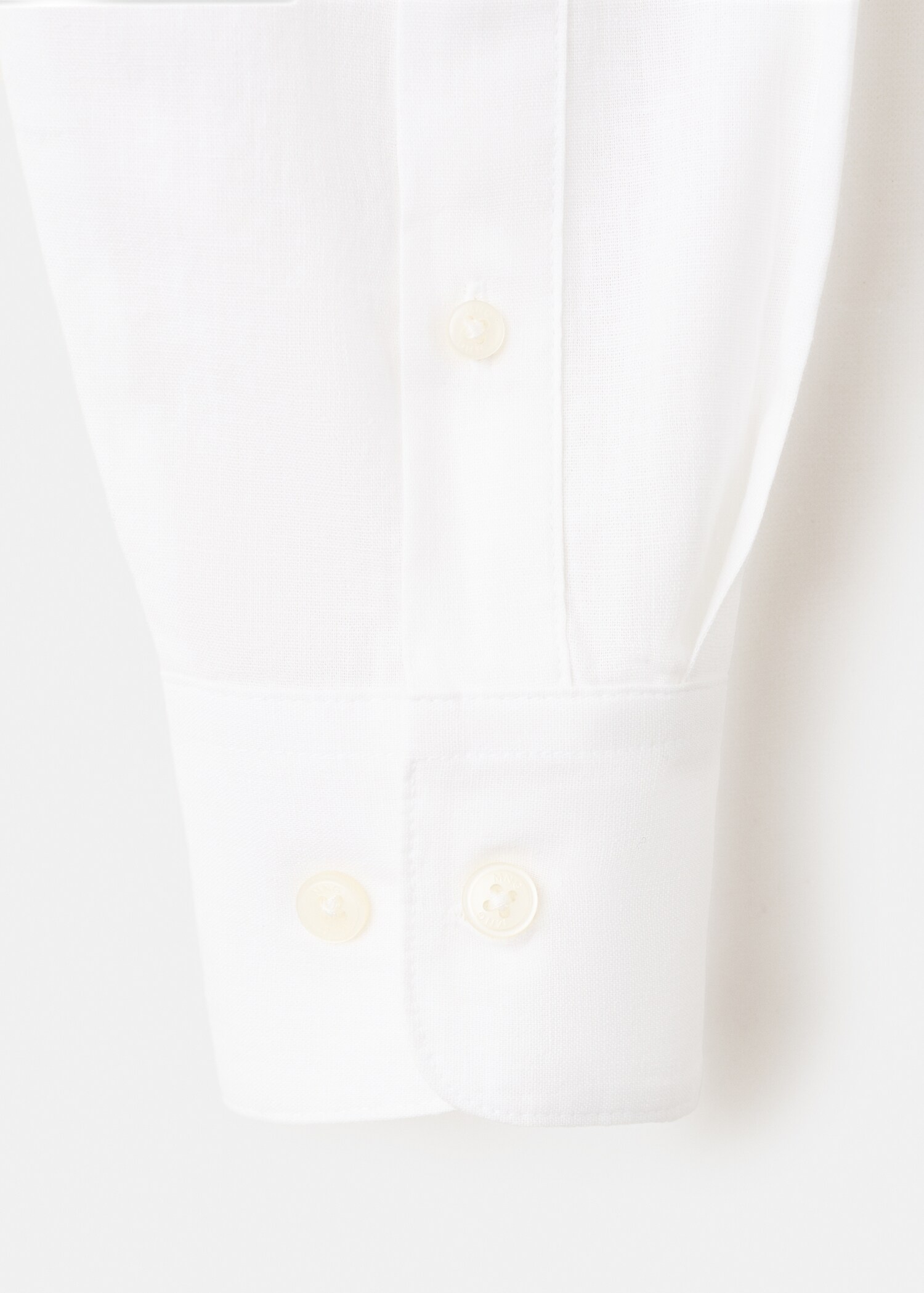 Linen shirt with striped collar - Details of the article 0