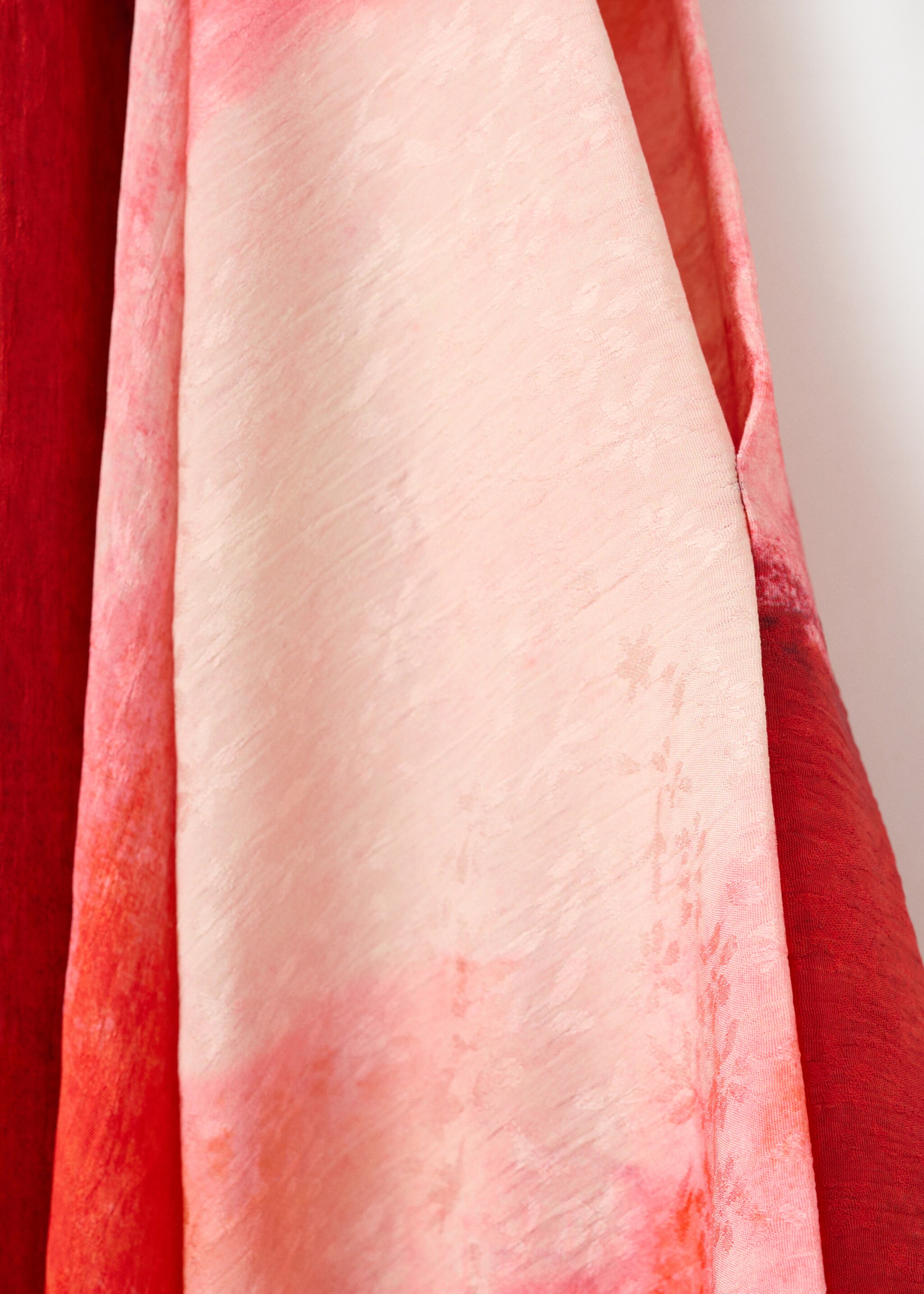 Off-the-shoulder long dress - Details of the article 0, Red. Ref: 27024075-00.